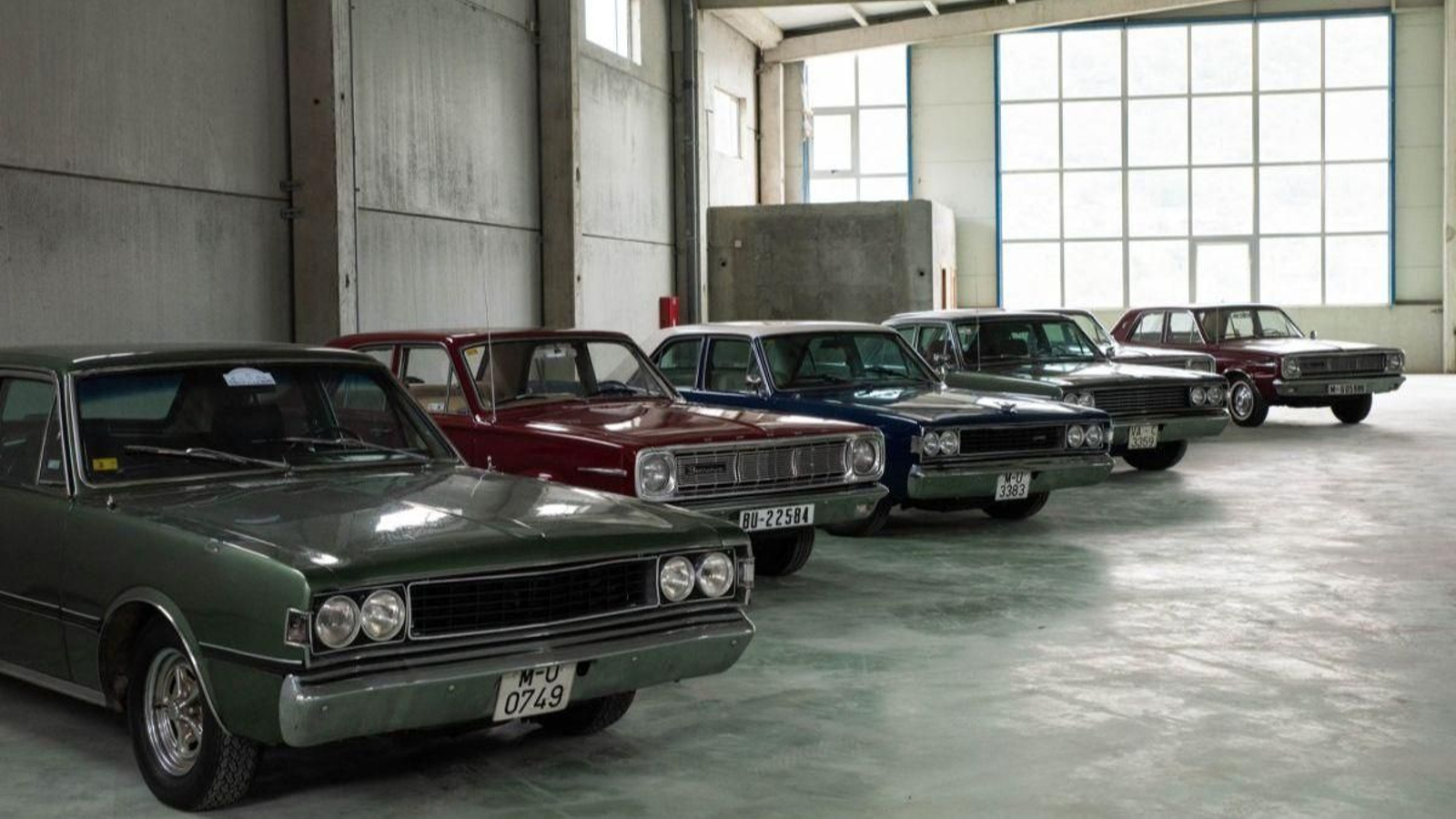 Automóviles Dodge, pertenecientes a un coleccionista, construidos en Barreiros.