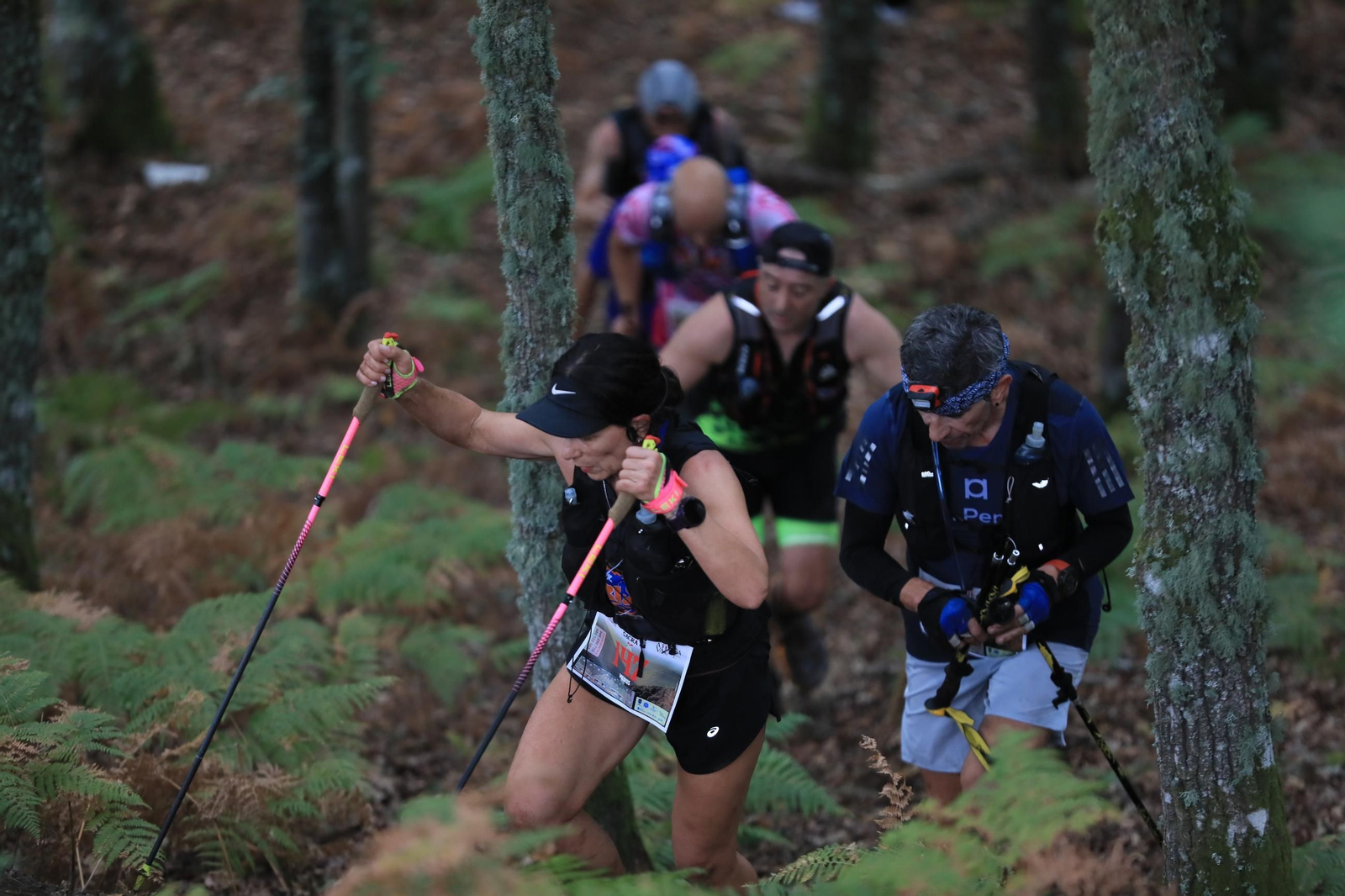 Galería | El Trail Ribeira Sacra cumple diez años y lo celebra entre montes y miradores, en fotos