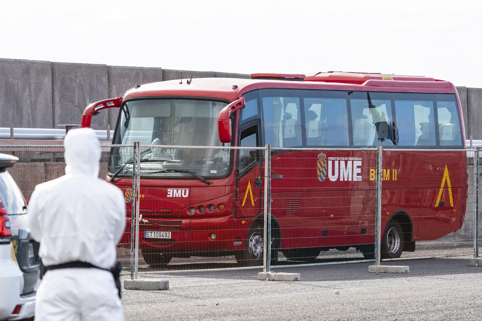 Fotogalería | Evacuación del crucero del brote de hantavirus y el traslado al Gómez Ulla en Madrid, en imágenes