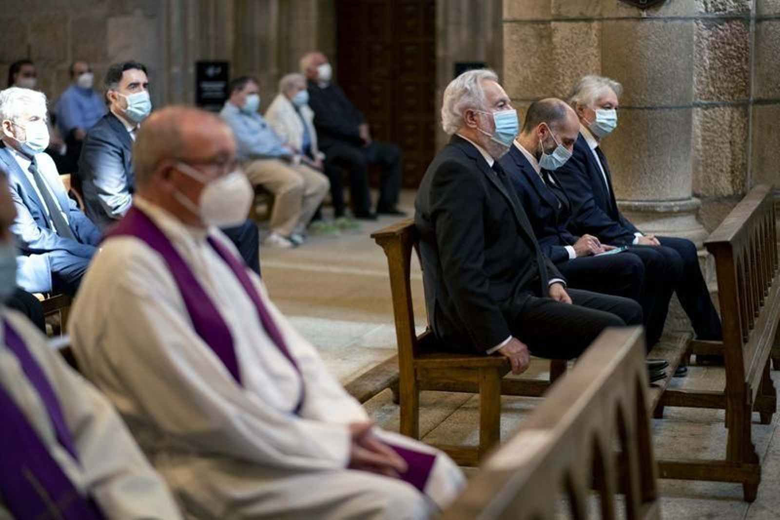 La Catedral de Ourense acoge el funeral en memoria de las víctimas mortales del covid // FOTO: Xesús Fariñas