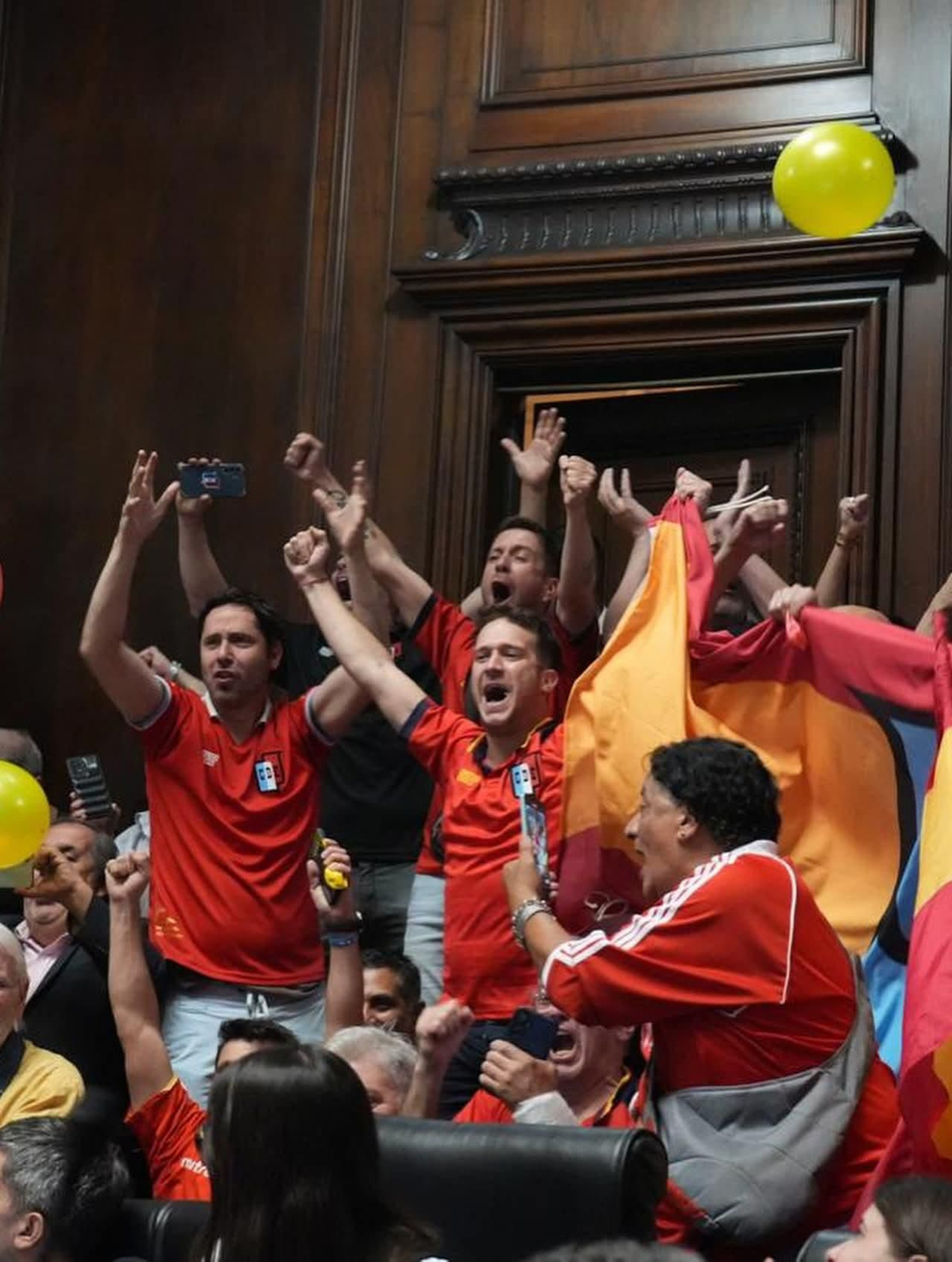 Los hinchas del club celebraron la aprobación en la Legislatura Porteña