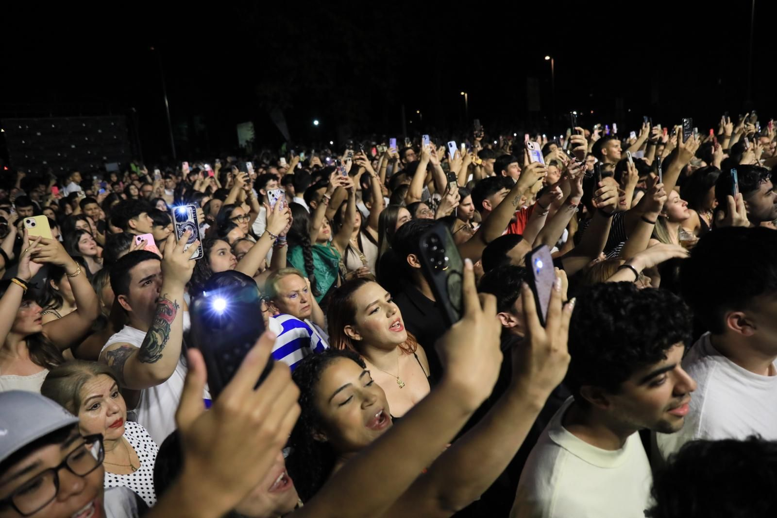 Galería | Justin Quiles puso a bailar a Ourense con sus grandes éxitos