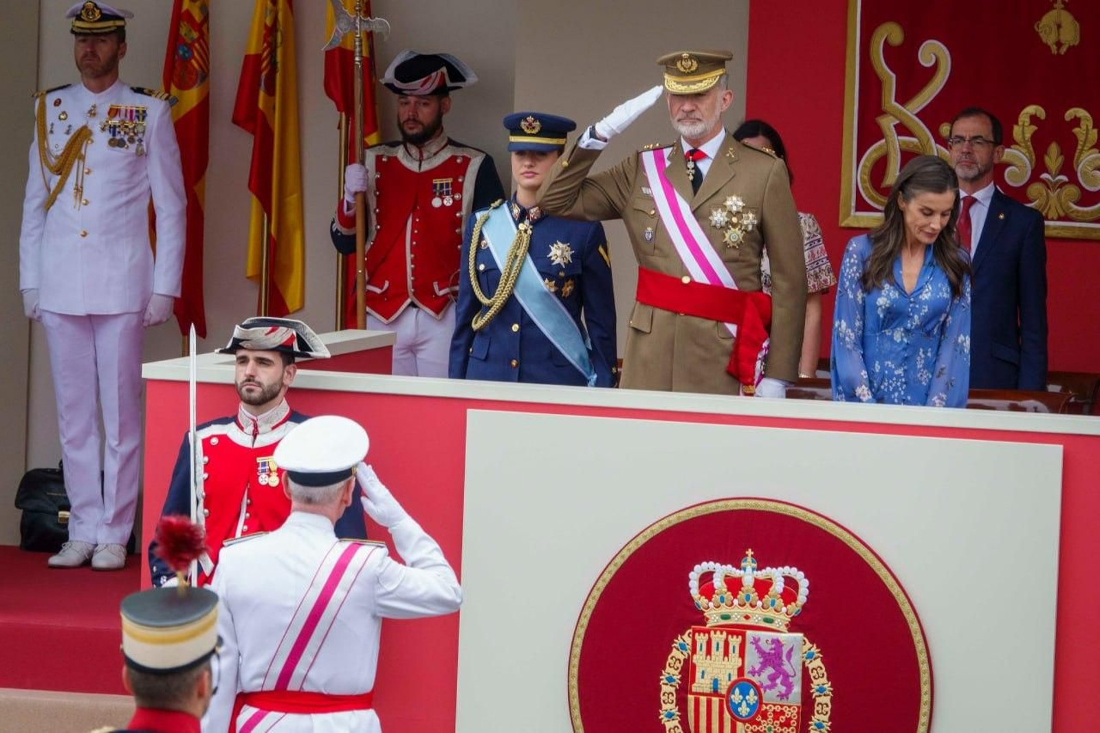 Galería | Las mejores imágenes del histórico Día de las Fuerzas Armadas en Vigo