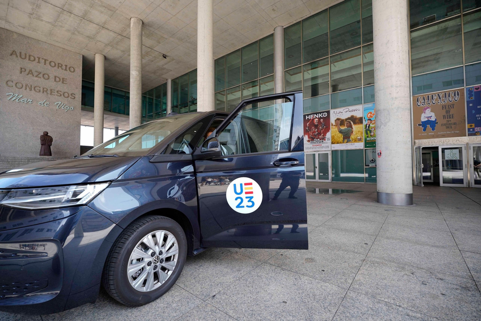 Puesta a punto en el Auditorio de Beiramar, la 'zona cero'.