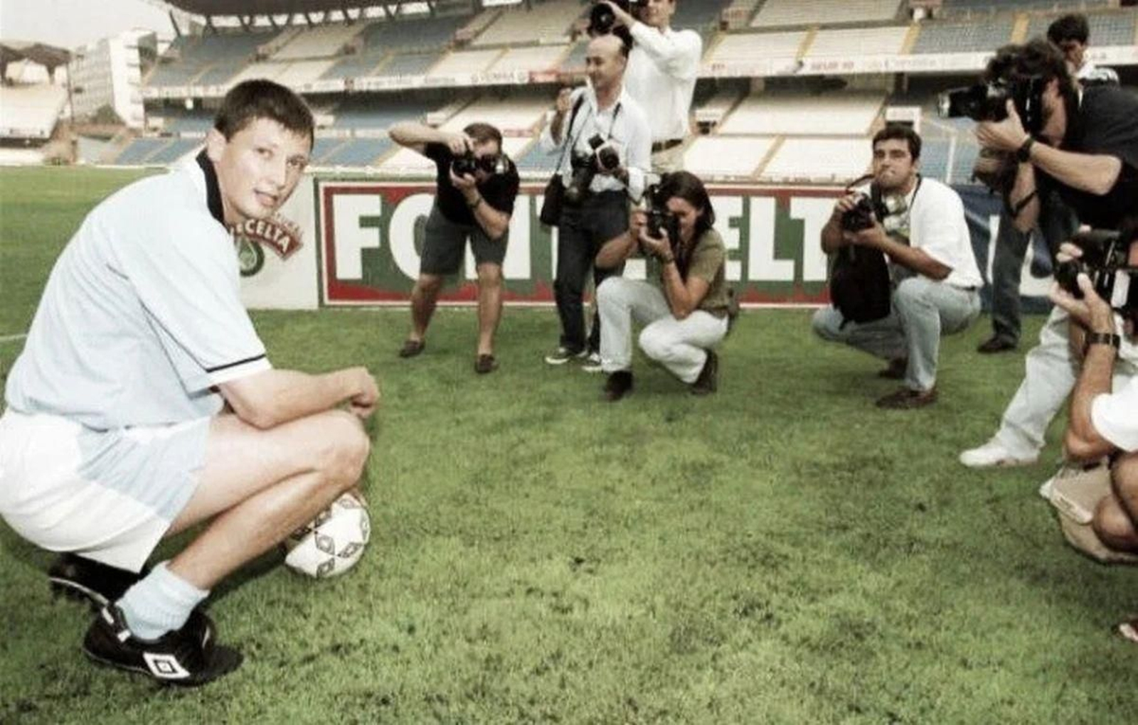 El búlgaro, el día de su presentación con el Celta en el verano del 98.