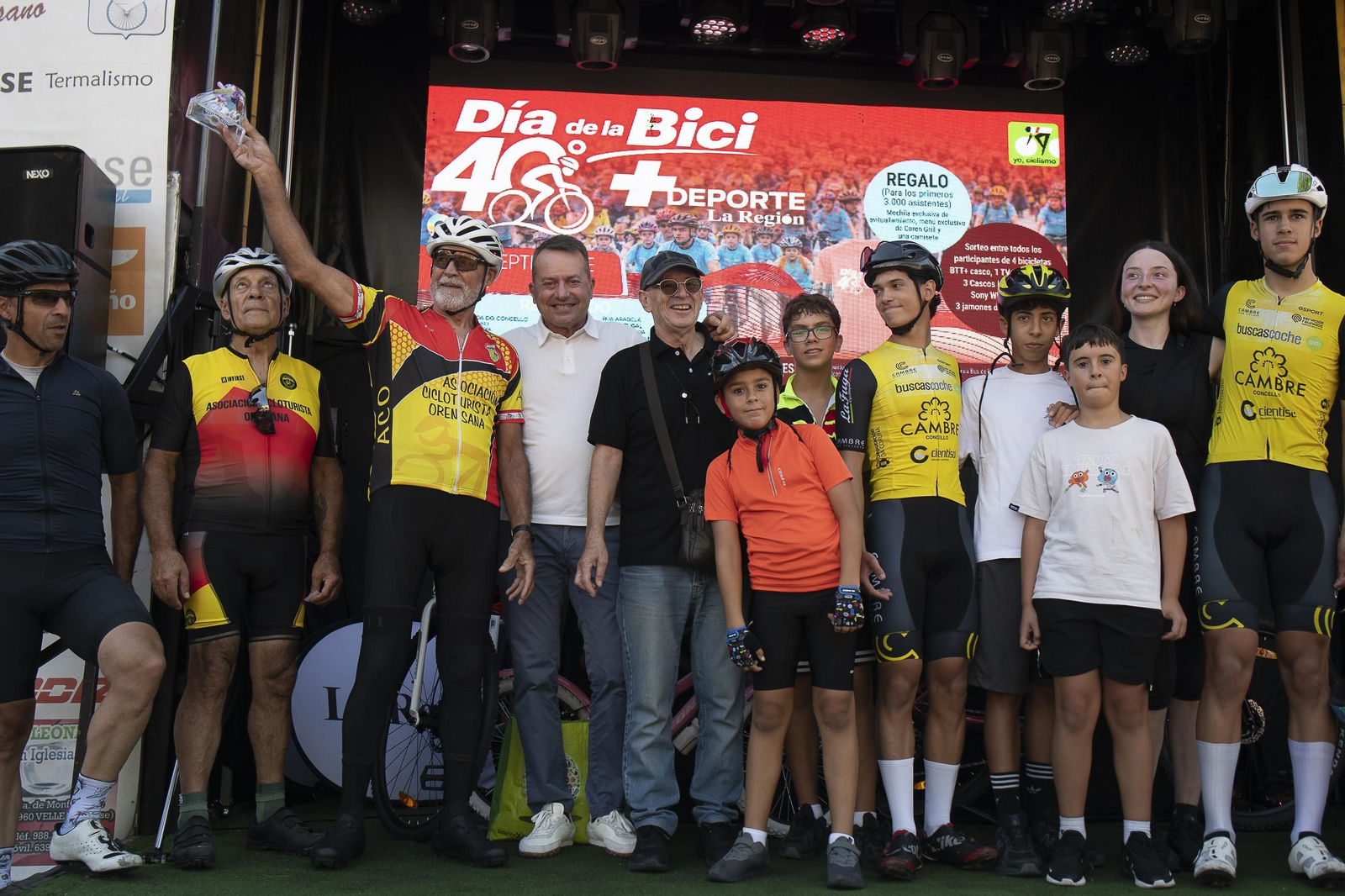 Galería | Ourense disfruta de un Día da Bici con sol, ambiente familiar y regalos