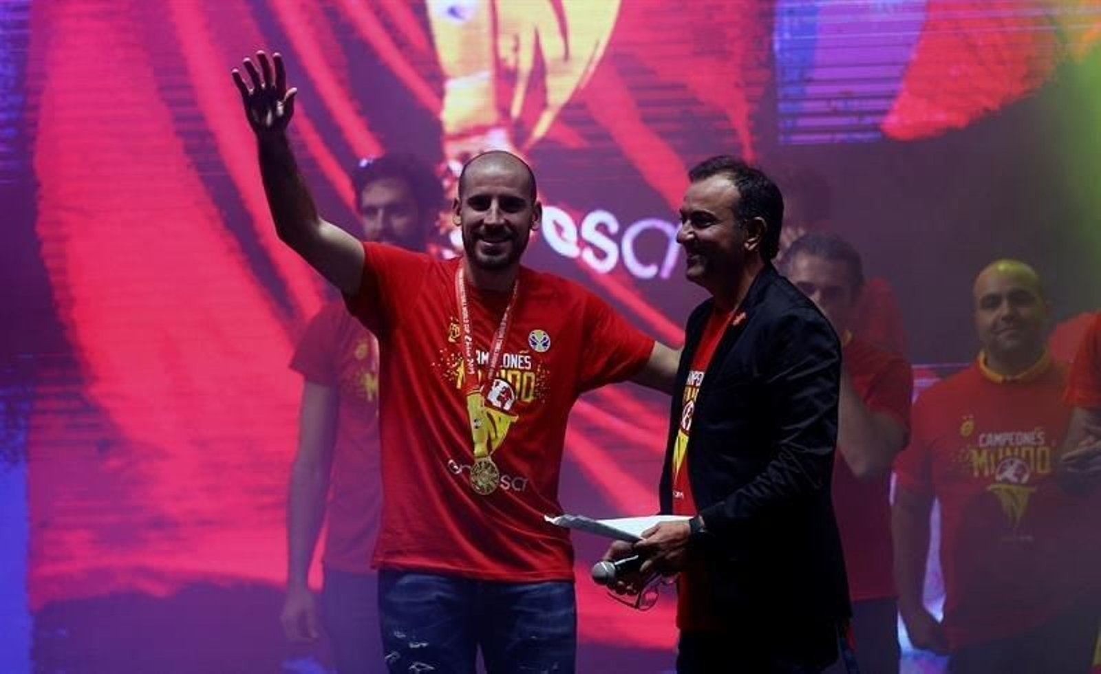 La celebración de la selección Española por el Mundial de Baloncesto 02