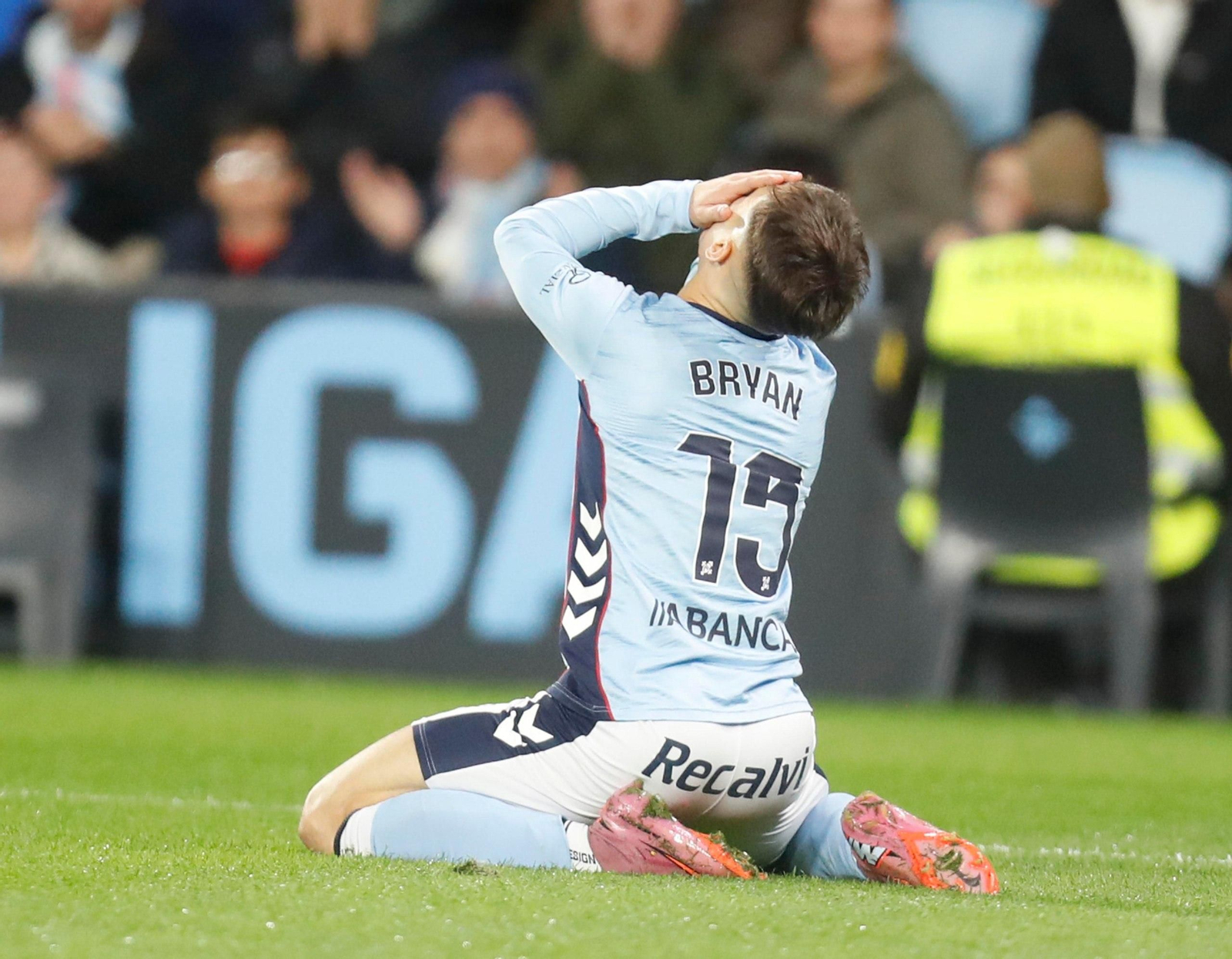 Galería | Decepción en Balaídos por la derrota del Celta ante el Espanyol