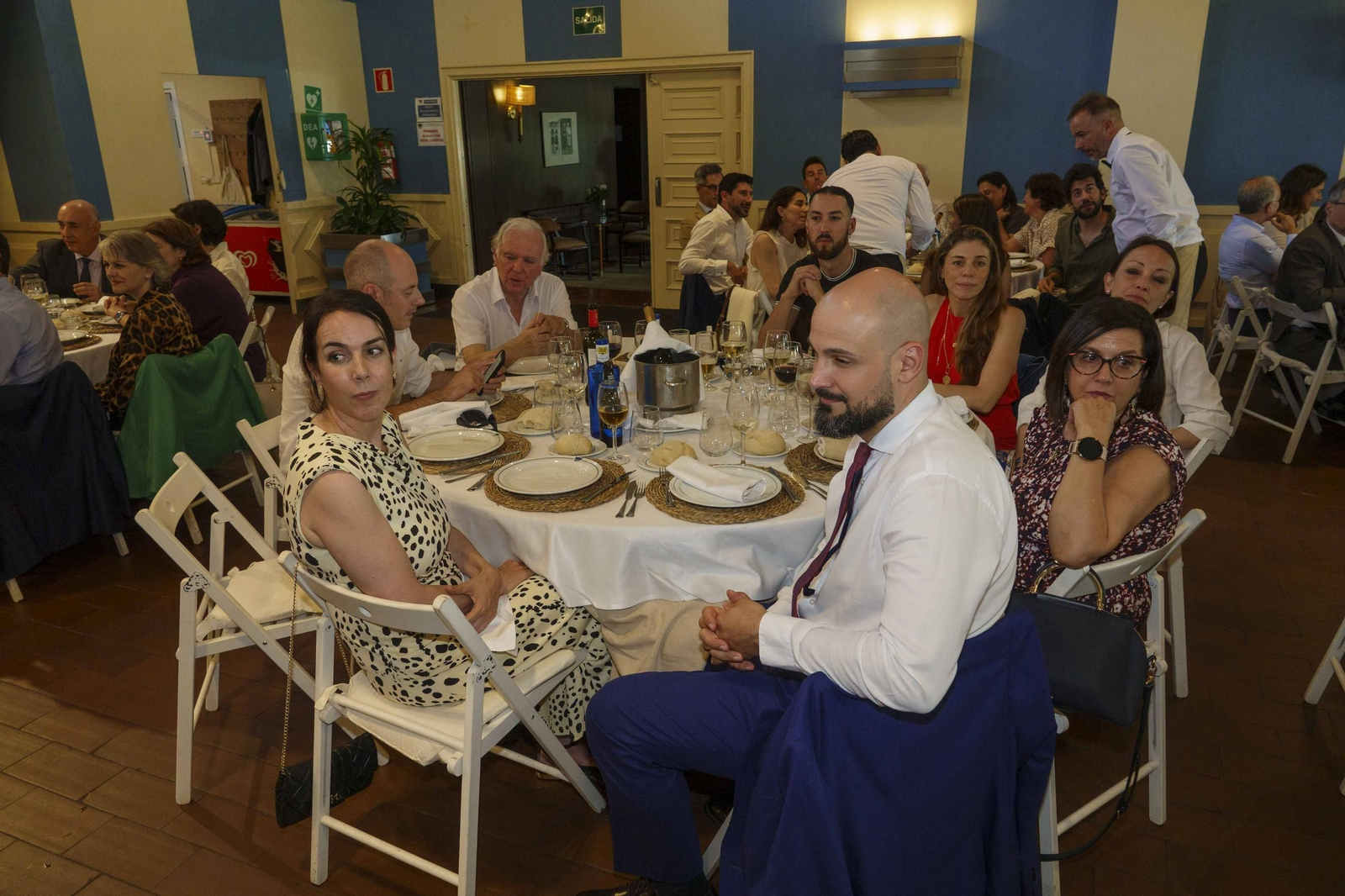 Galería | Emotiva despedida en Vigo al exjuez decano Germán Serrano