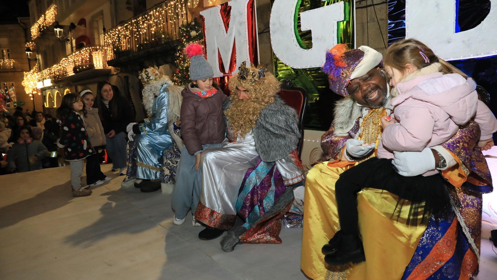 Ribadavia / Cada sonrisa cuenta una historia de esperanza.