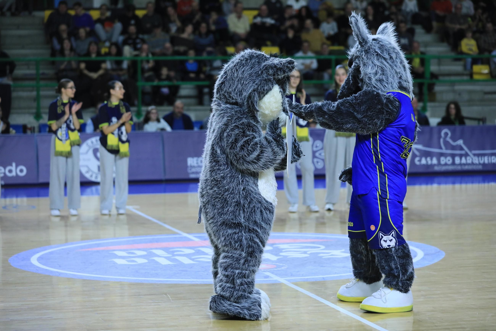 Galería | El COB gana y sigue disfrutando ante un Pazo entregado