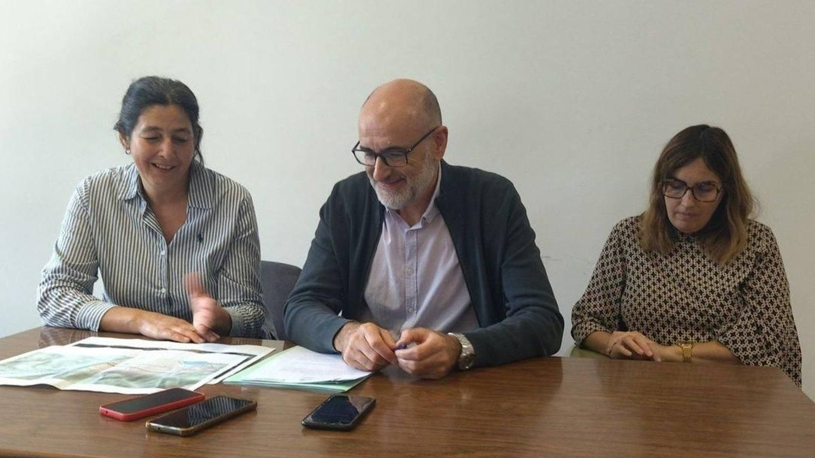 Concepción Rodríguez, Secundino Fernández y María González.