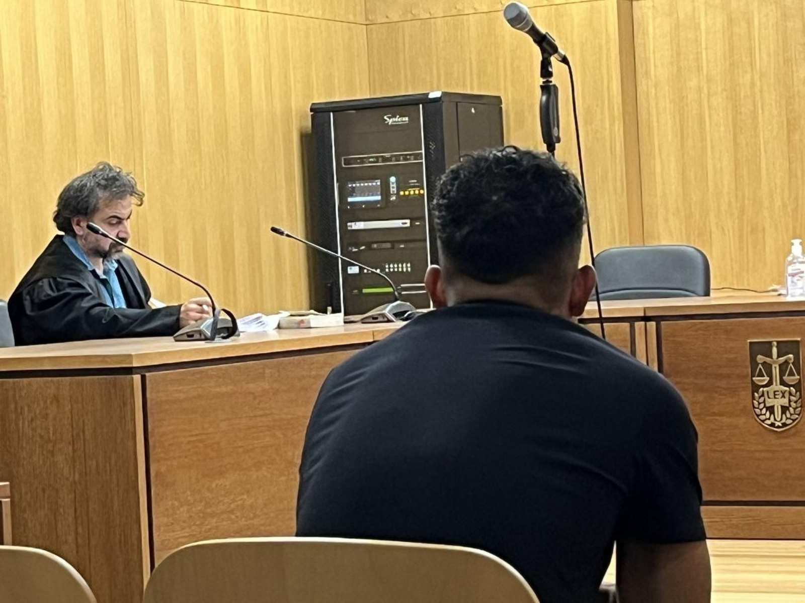 El inculpado, ayer en el juzgado.