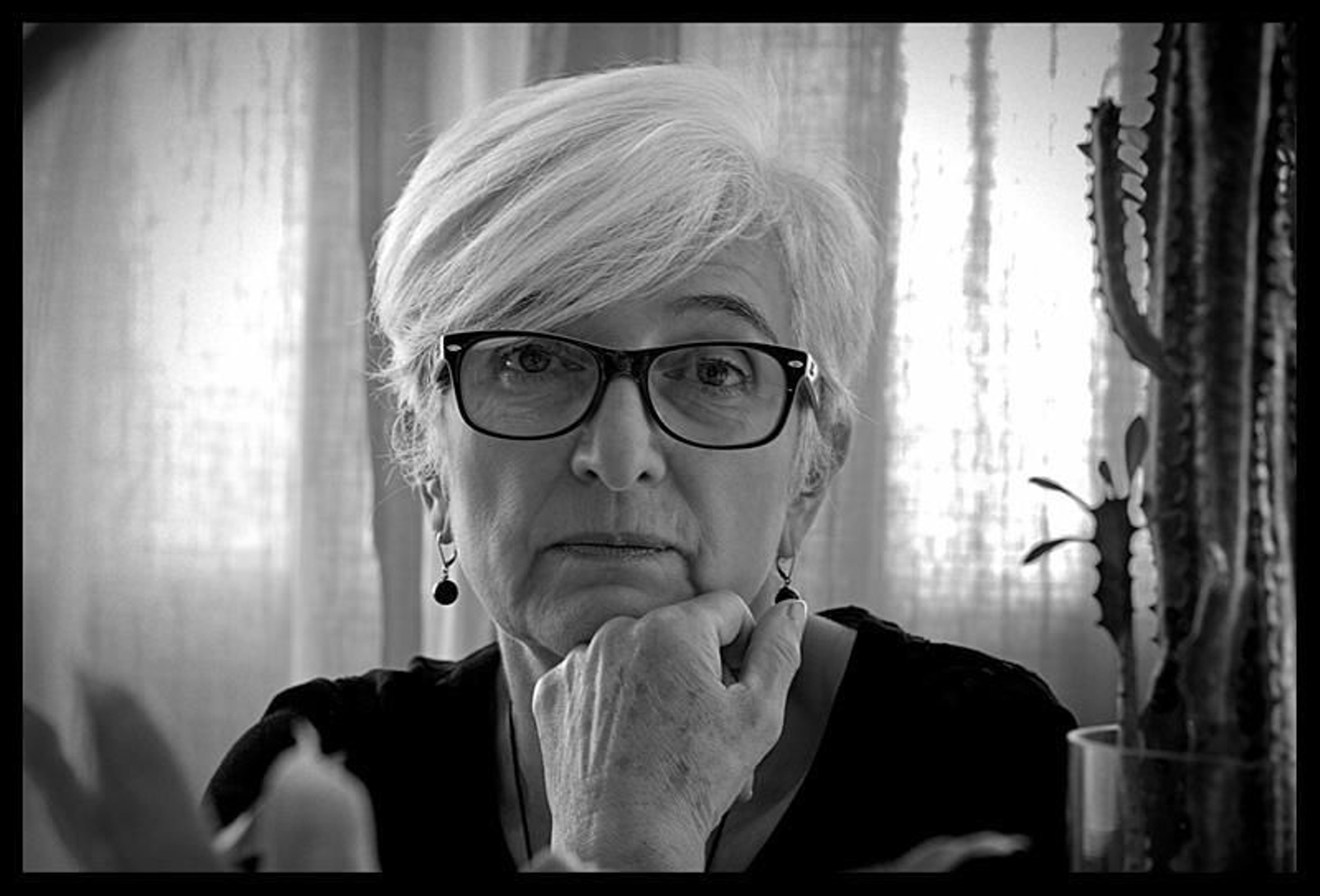 Luz es autora de : "El pájaro mudo", edicion I Premio de poesía “Ciudad de Santa Cruz de la Palma”); La marca de los potros, Premio hispanoamericano de poesía Juan Ramón Jiménez; Casa Pechada, Premio Esquío de Poesía; y otros como la Uña Rota y Alén, Alén. (2023)