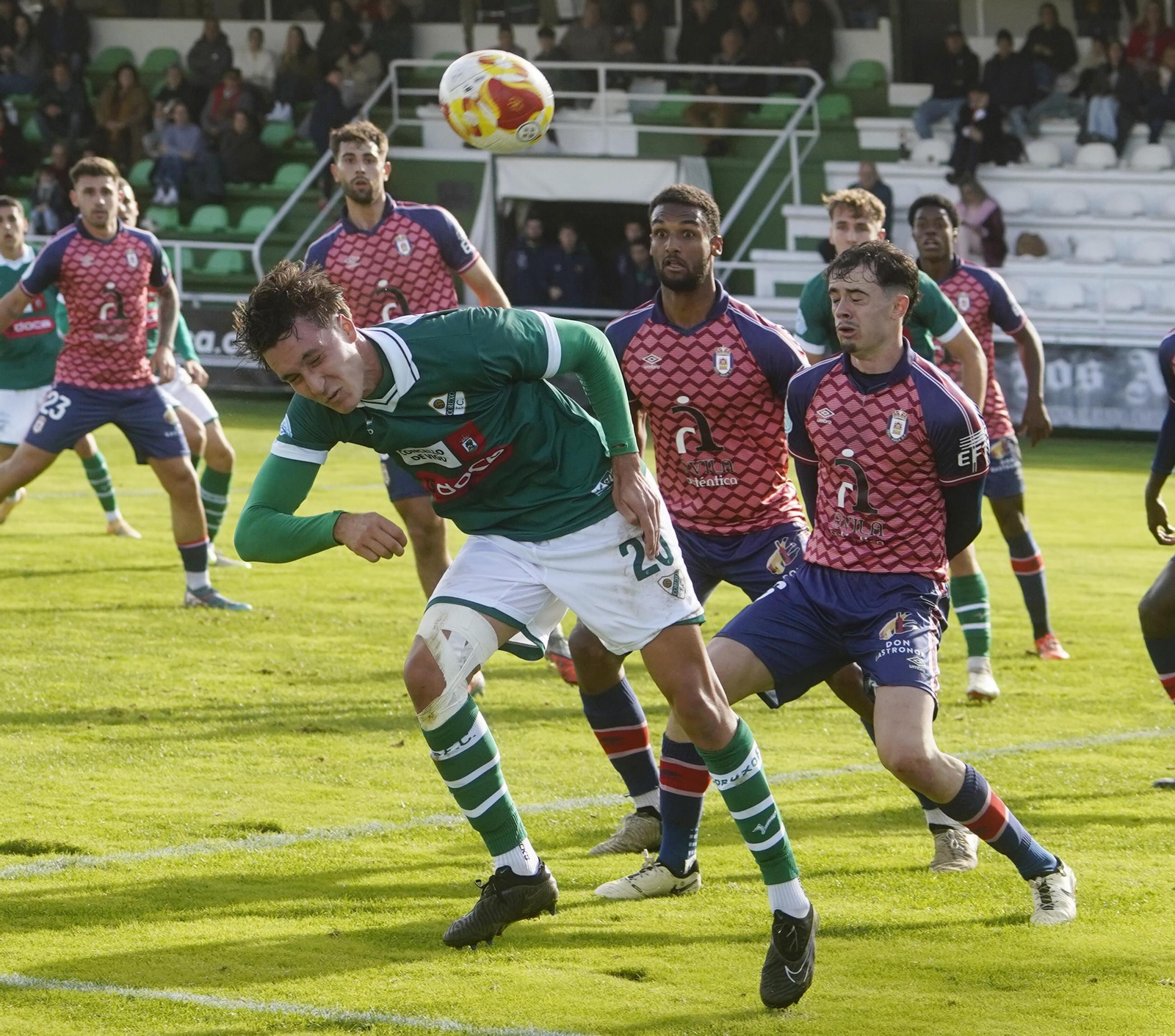 El Coruxo abre el año en casa.