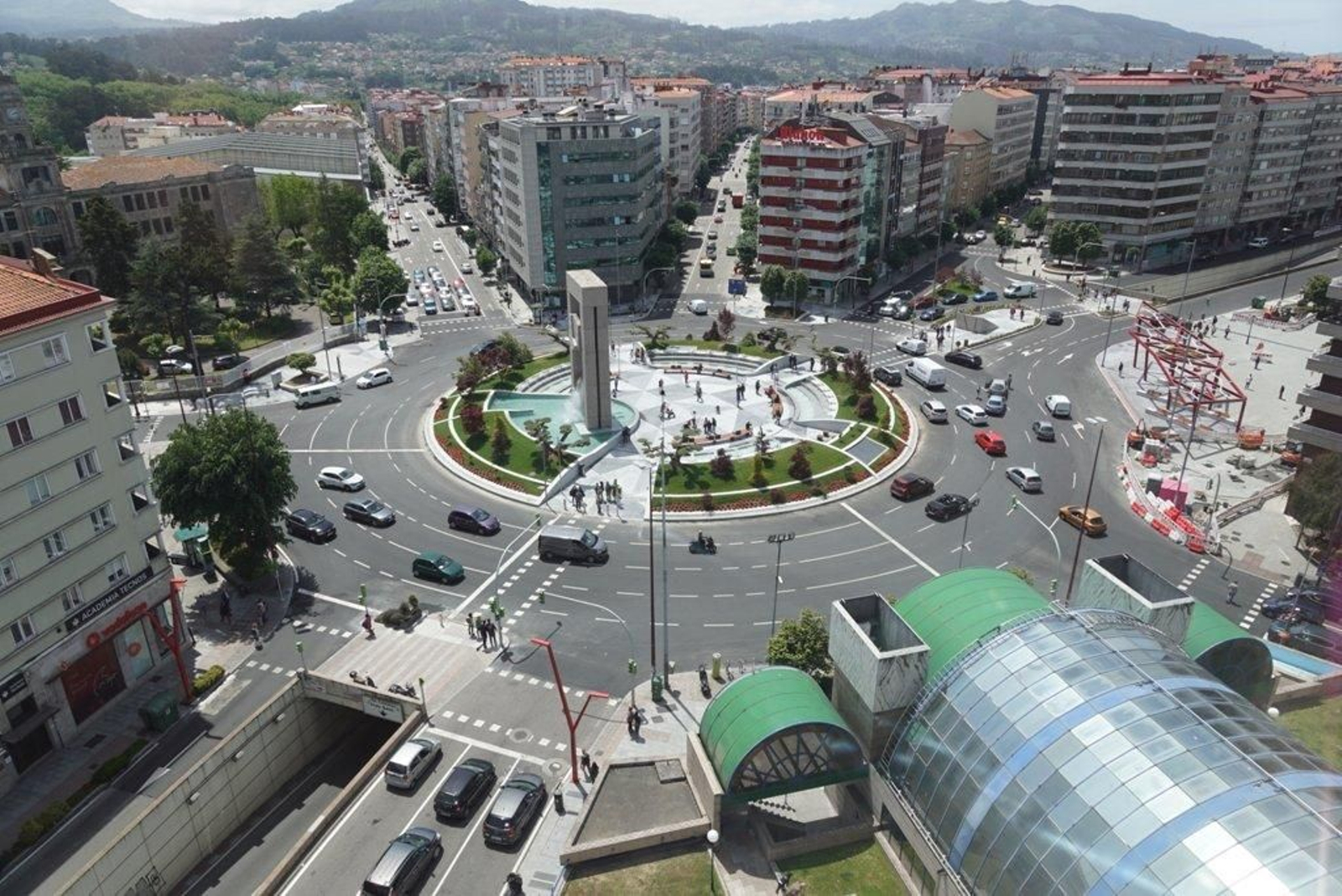 Vista aérea  de Plaza América // Vicente