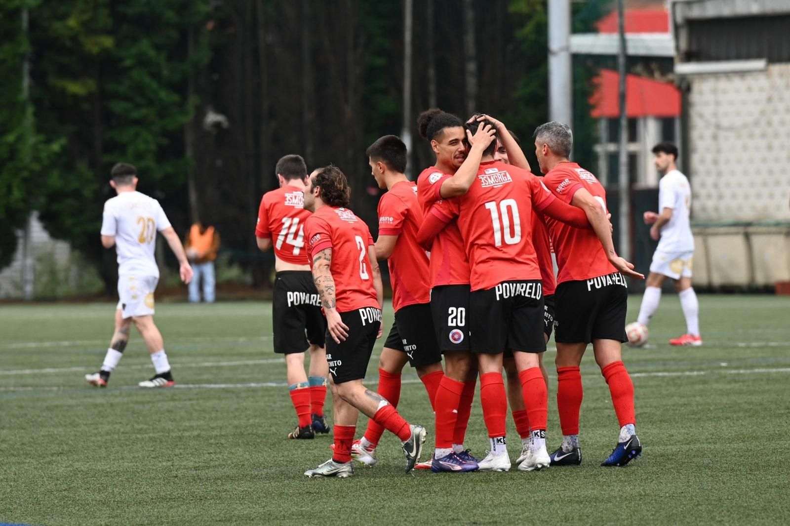 Galería | Así fue el partido que dio el ascenso a Segunda Federación a la UD Ourense