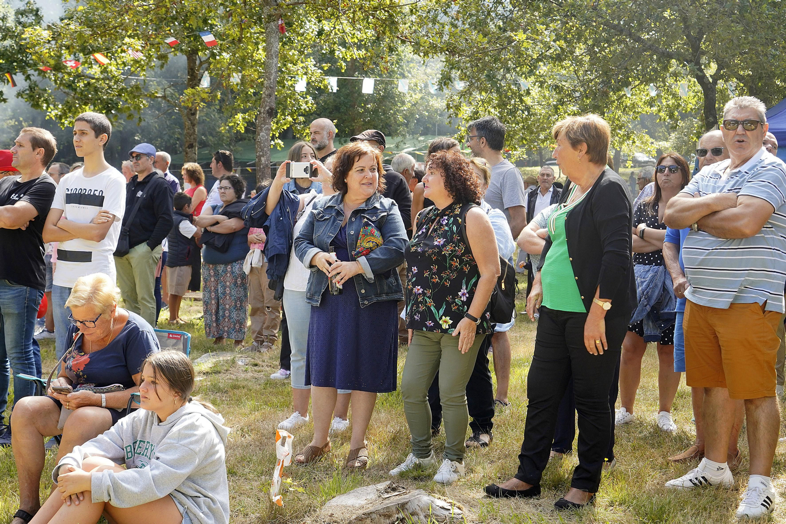 Asistentes a la Romaría do Pan de Millo en Cabral.