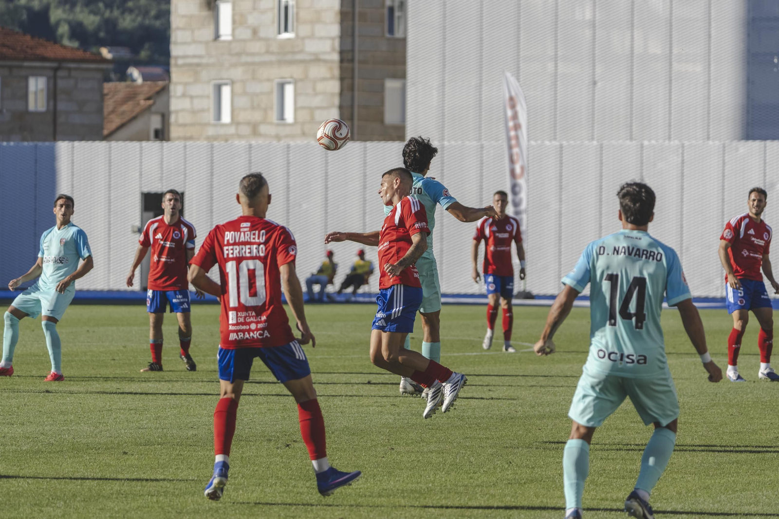 Galería |  O Couto vive una jornada de calor y una nueva derrota de la UD Ourense en Primera Federación