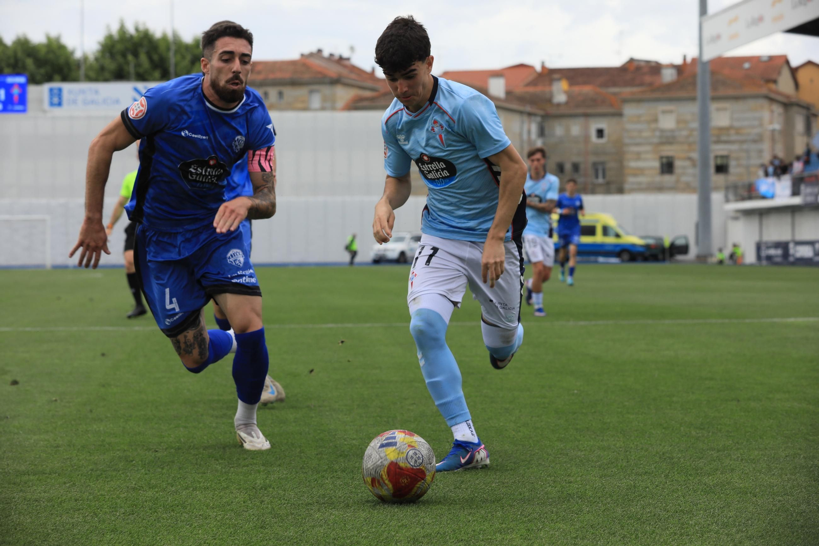 Galería |  Tarde triste en O Couto con el Ourense CF en descenso tras la derrota