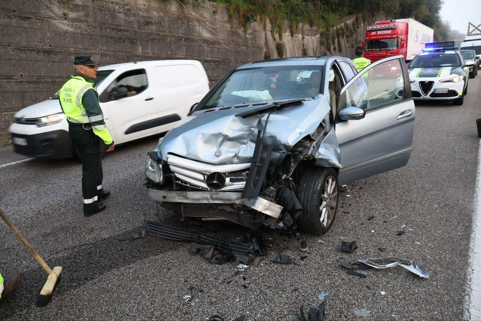 Accidente múltiple en Puxeiros. // Alberte