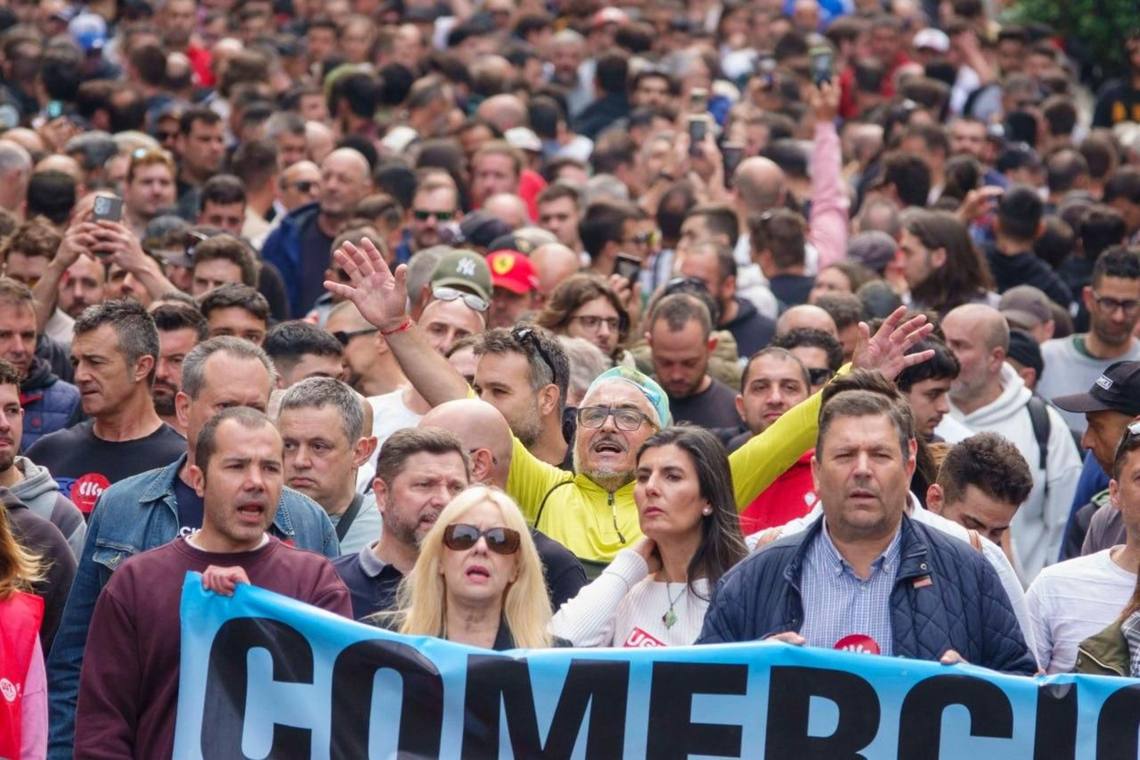 Galería | El metal toma de nuevo las calles de Vigo