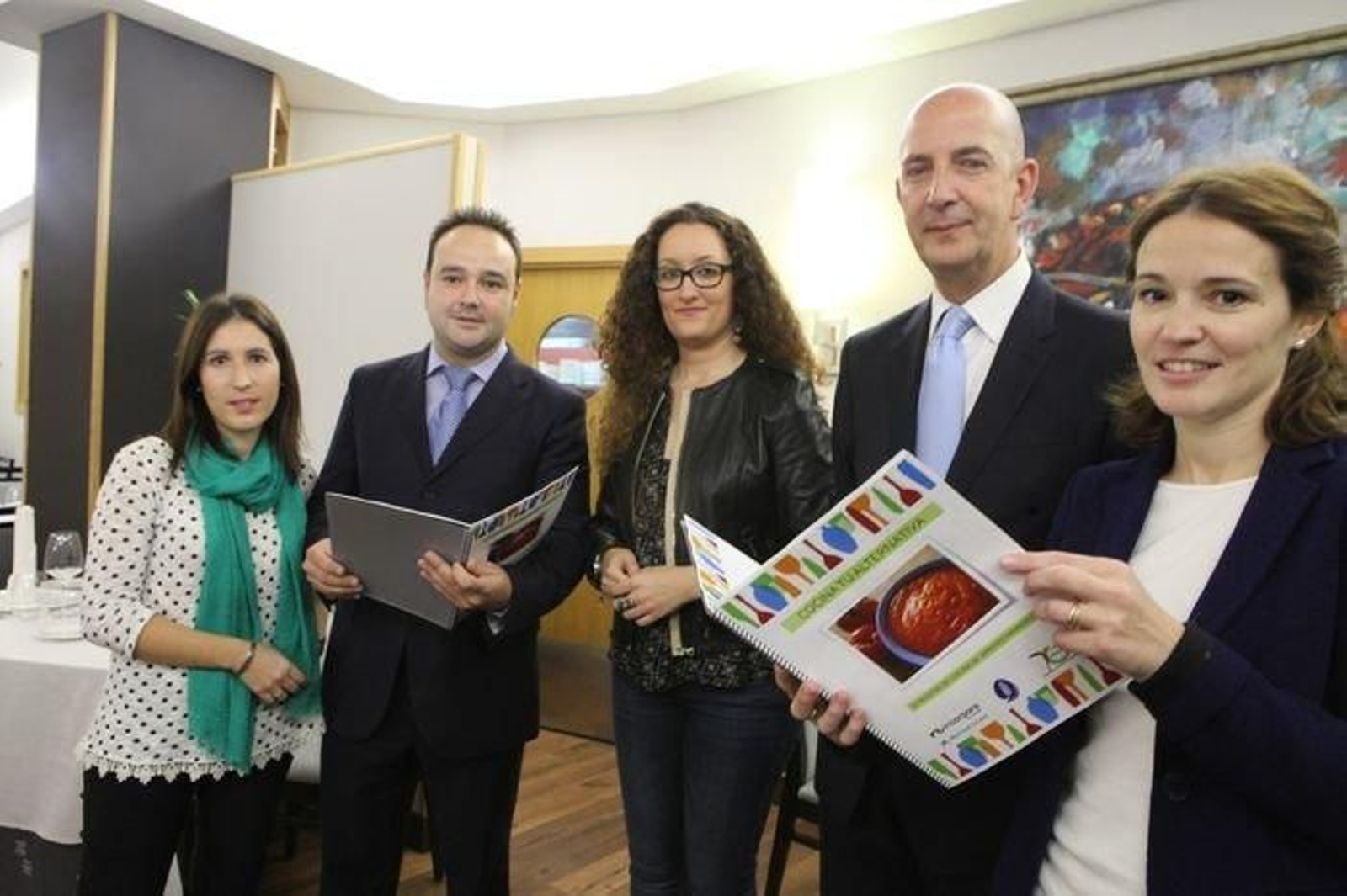Patricia Vázquez, Luis Roales, Carla García, Fernando Garza y Raquel Crespo.