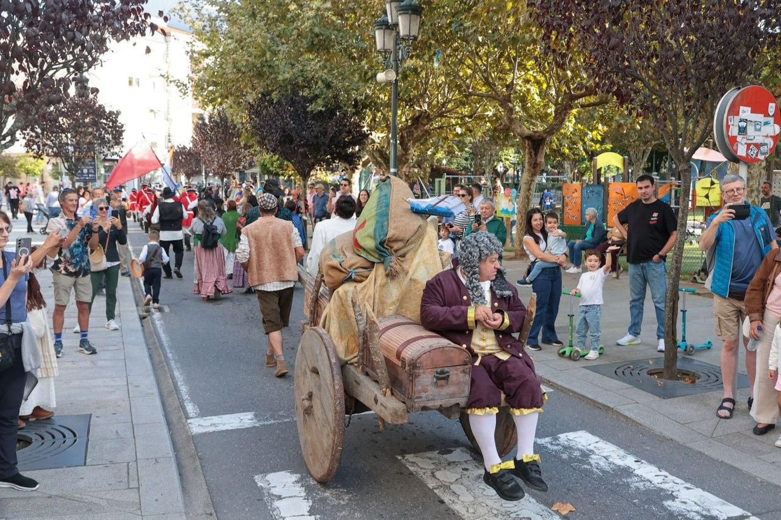 Galería | Redondela se echa a la calle para dar comienzo a la Batalla de Rande