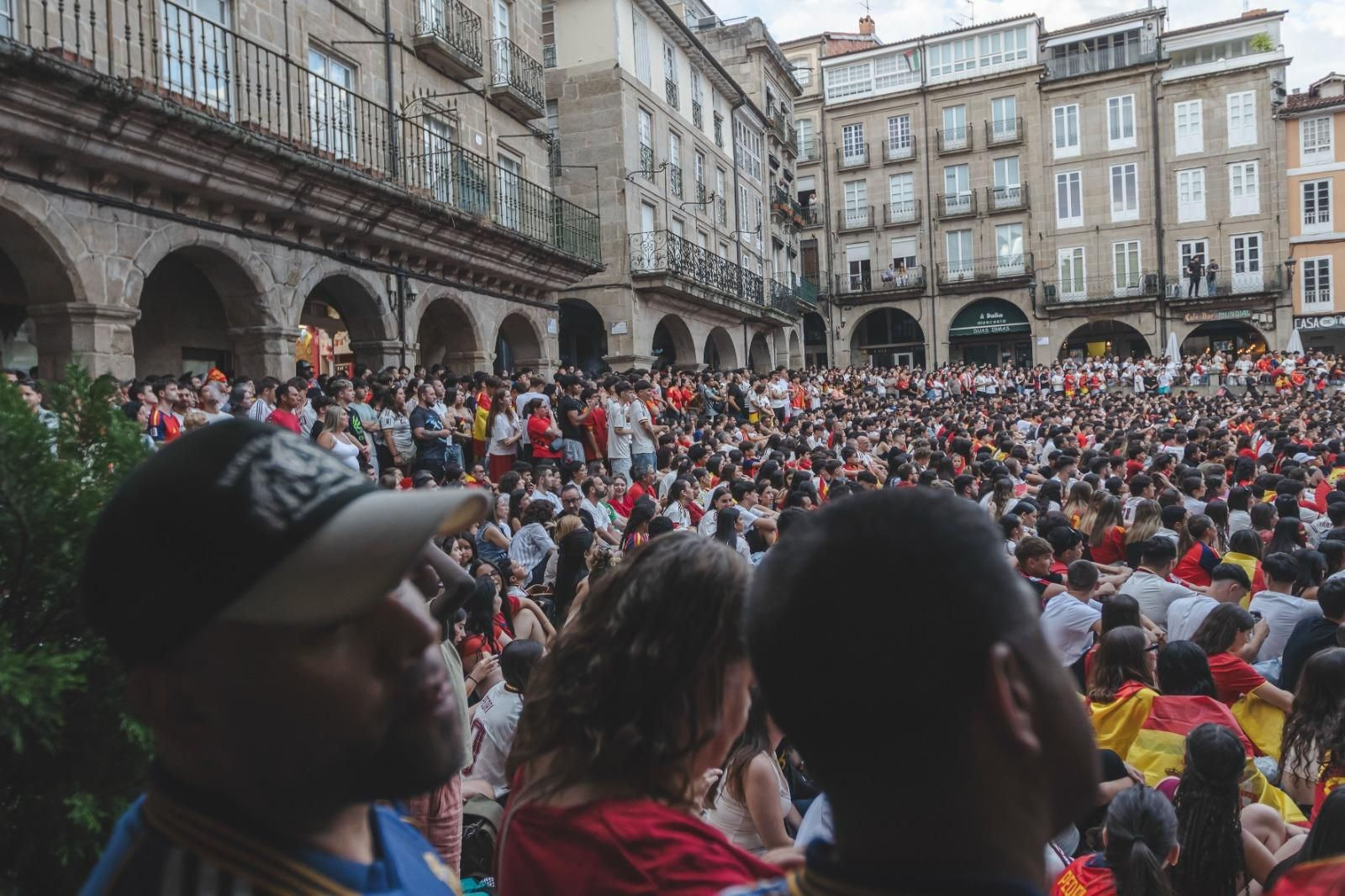 Galería | La ilusión por España tiñe de rojo la provincia de Ourense en la semifinal, en fotos