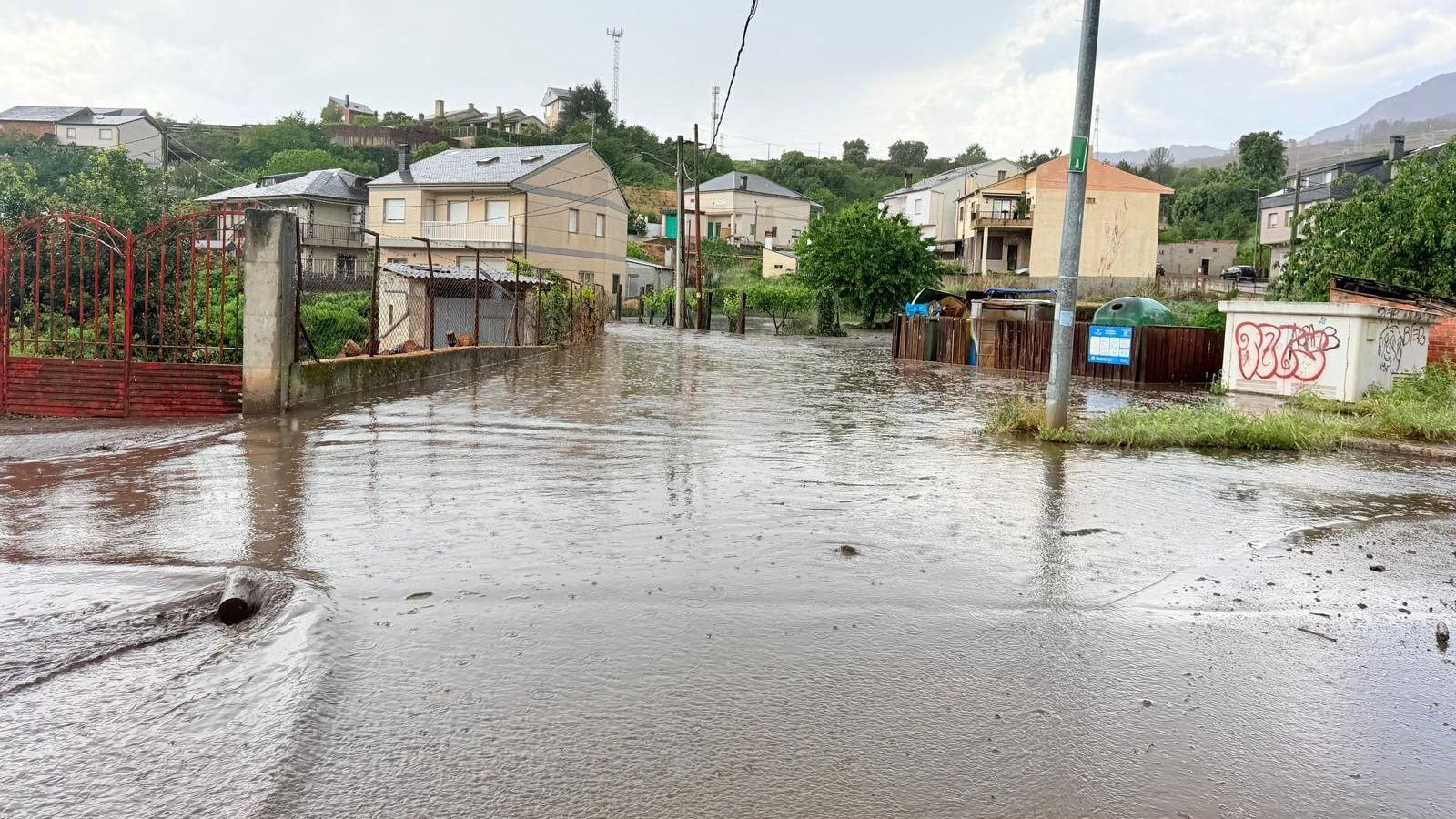 Incidencias en A Rúa durante el domingo.