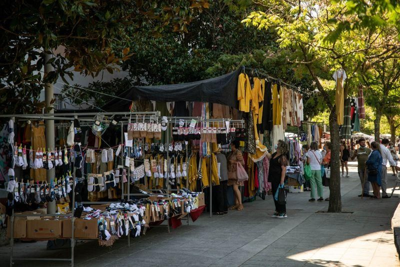 La feria de Ourense, con medidas de prevención del coronavirus (ÓSCAR PINAL).