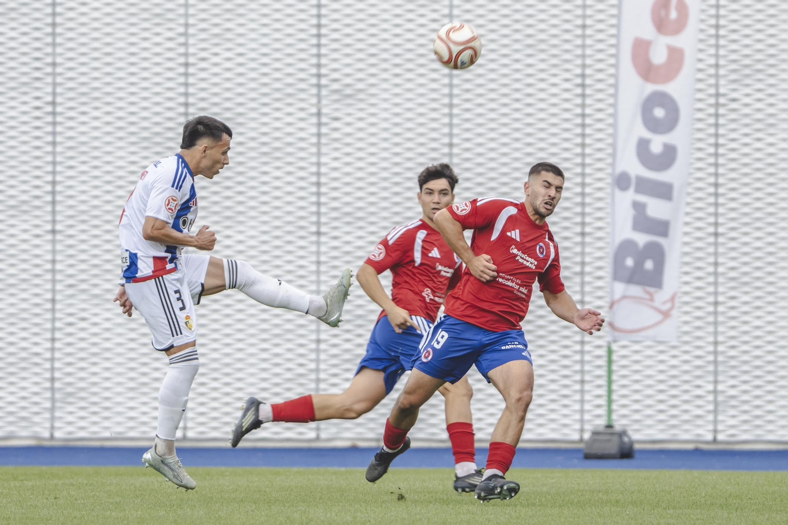 Galería | O Couto disfruta con el estreno de la UD Ourense en Primera Federación, en fotos