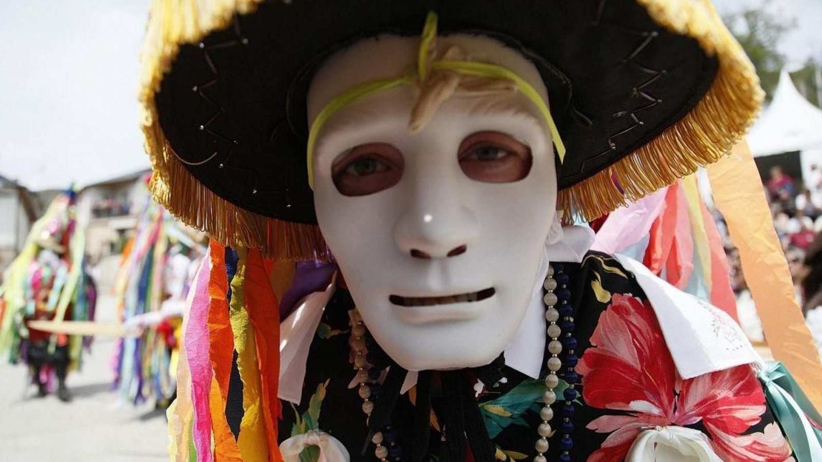 Los entroidos ibéricos del Vibo Mask toman las calles de Viana.