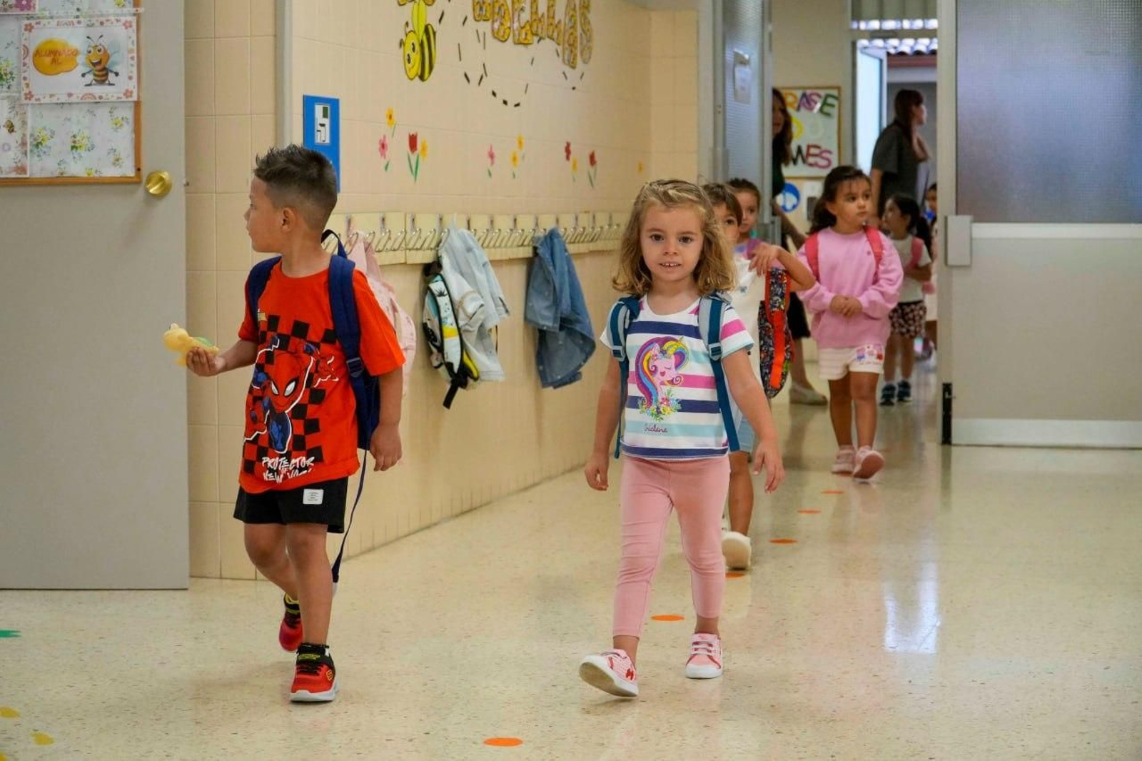 Galería | Vigo vuelve a las aulas entre abrazos, nervios e ilusión