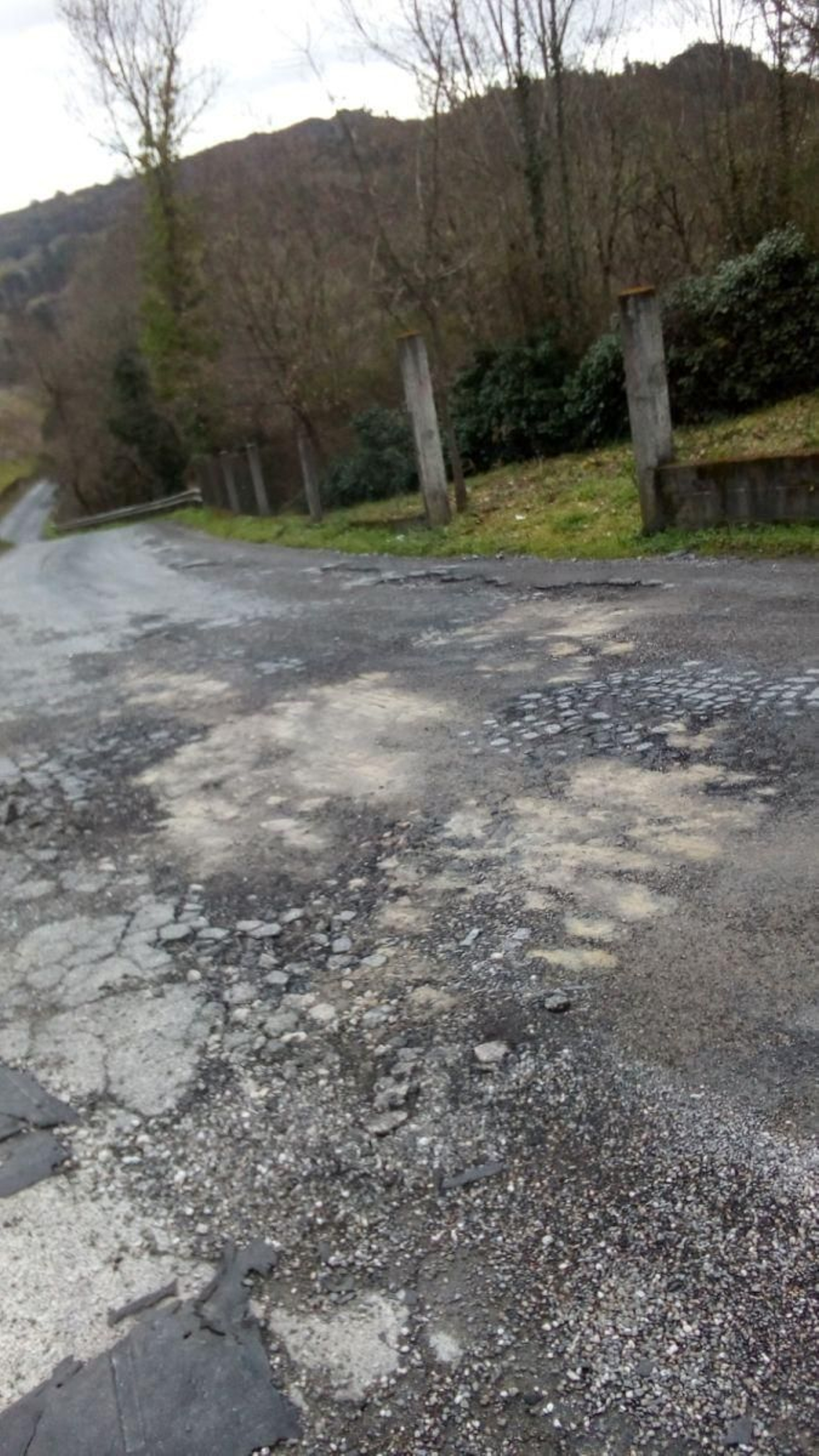 Carretera intransitable en San Miguel de Canedo