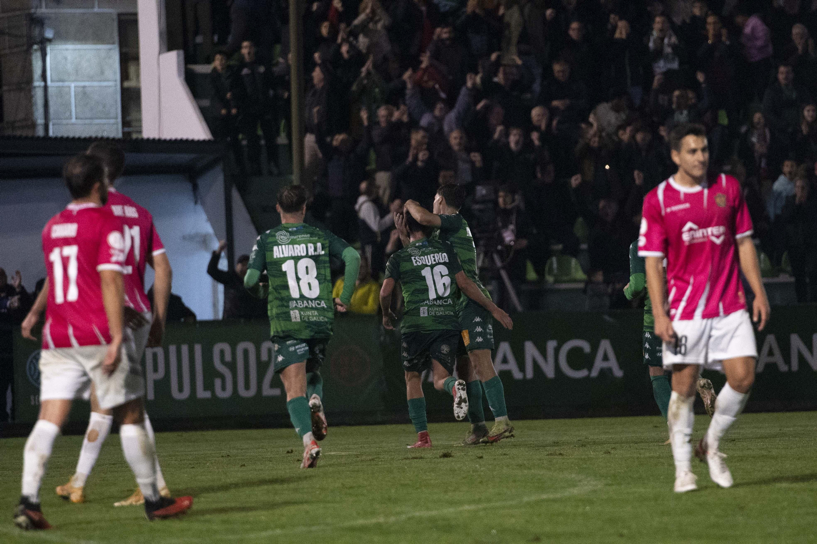 Vicente Esquerdo, tras el gol en Espiñedo

Fotos Martiño Pinal