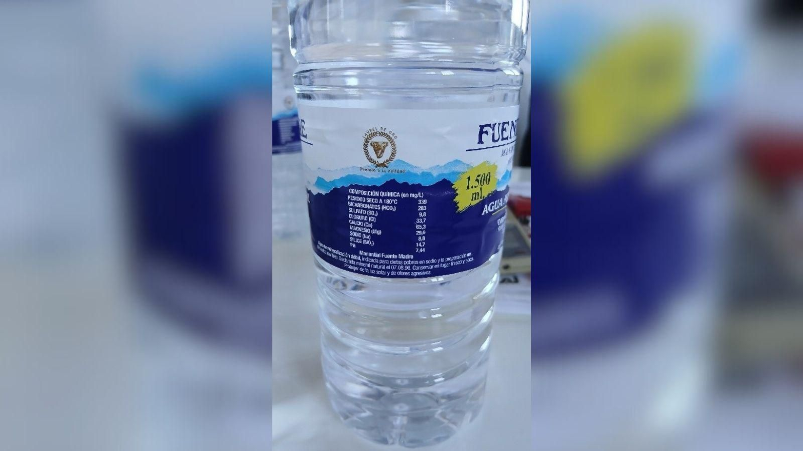 Agua mineral de la marca Fuente Madre