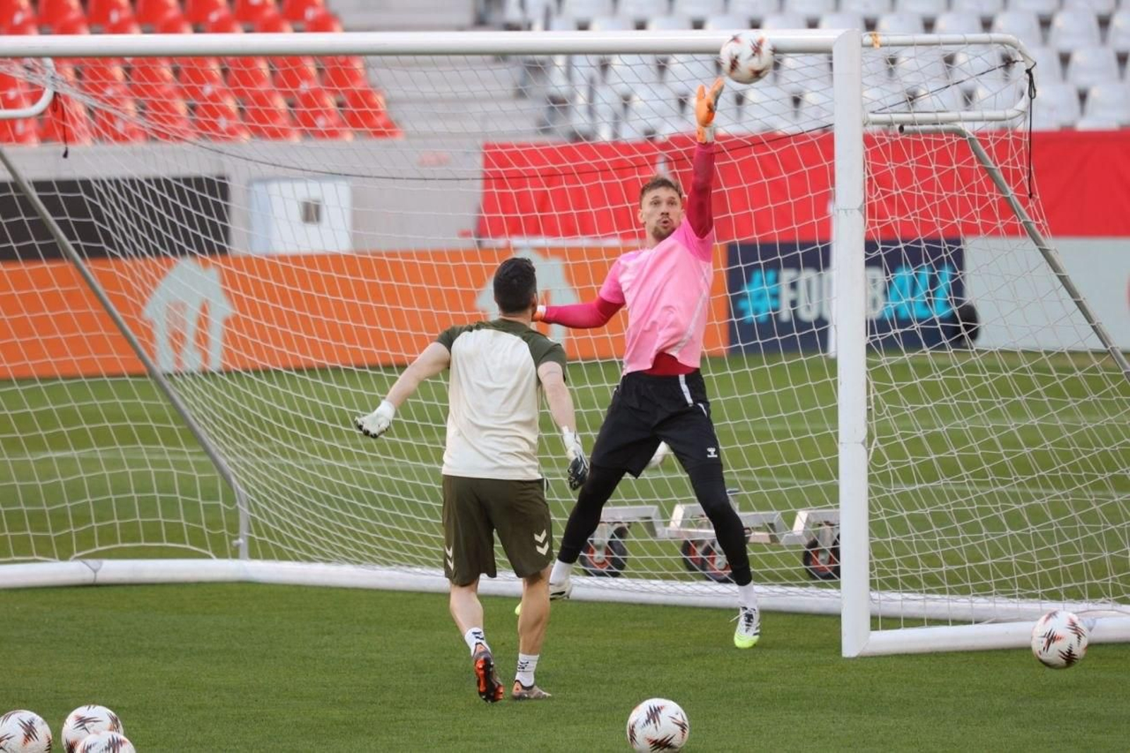 Galería | El Celta vive una intensa jornada en Friburgo antes del encuentro europeo