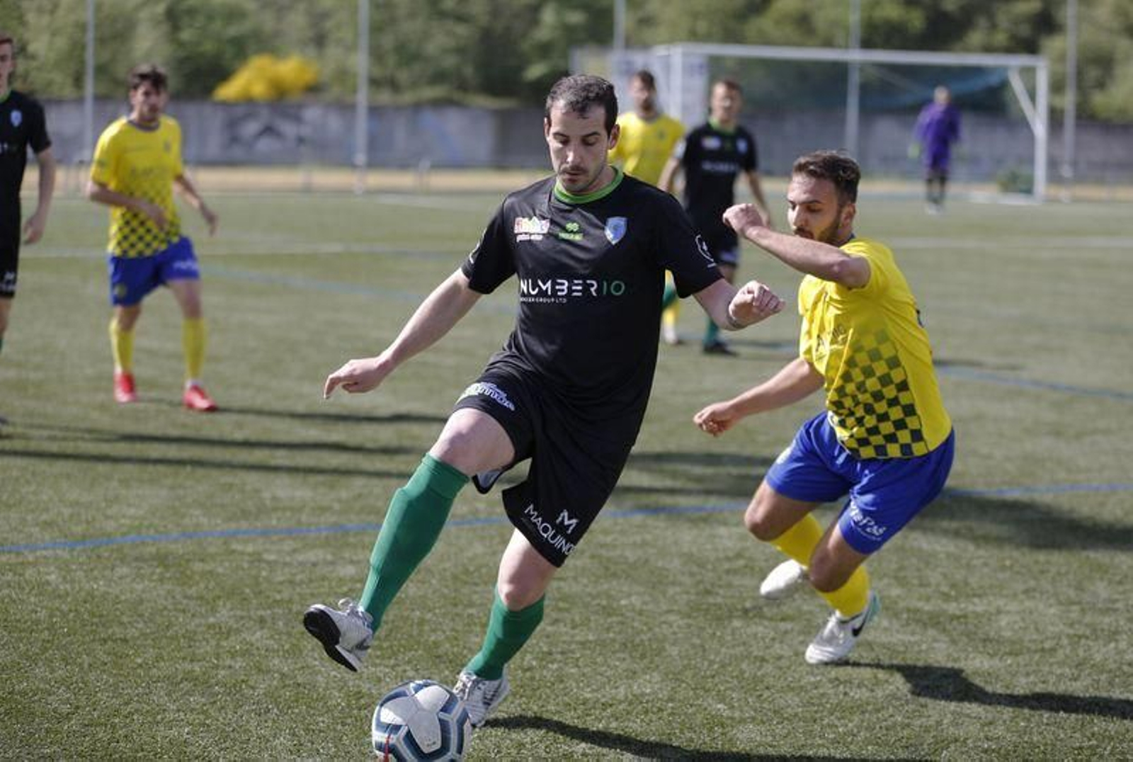 El partido entre el Arnoia y el Nogueira (Xesús Fariñas)