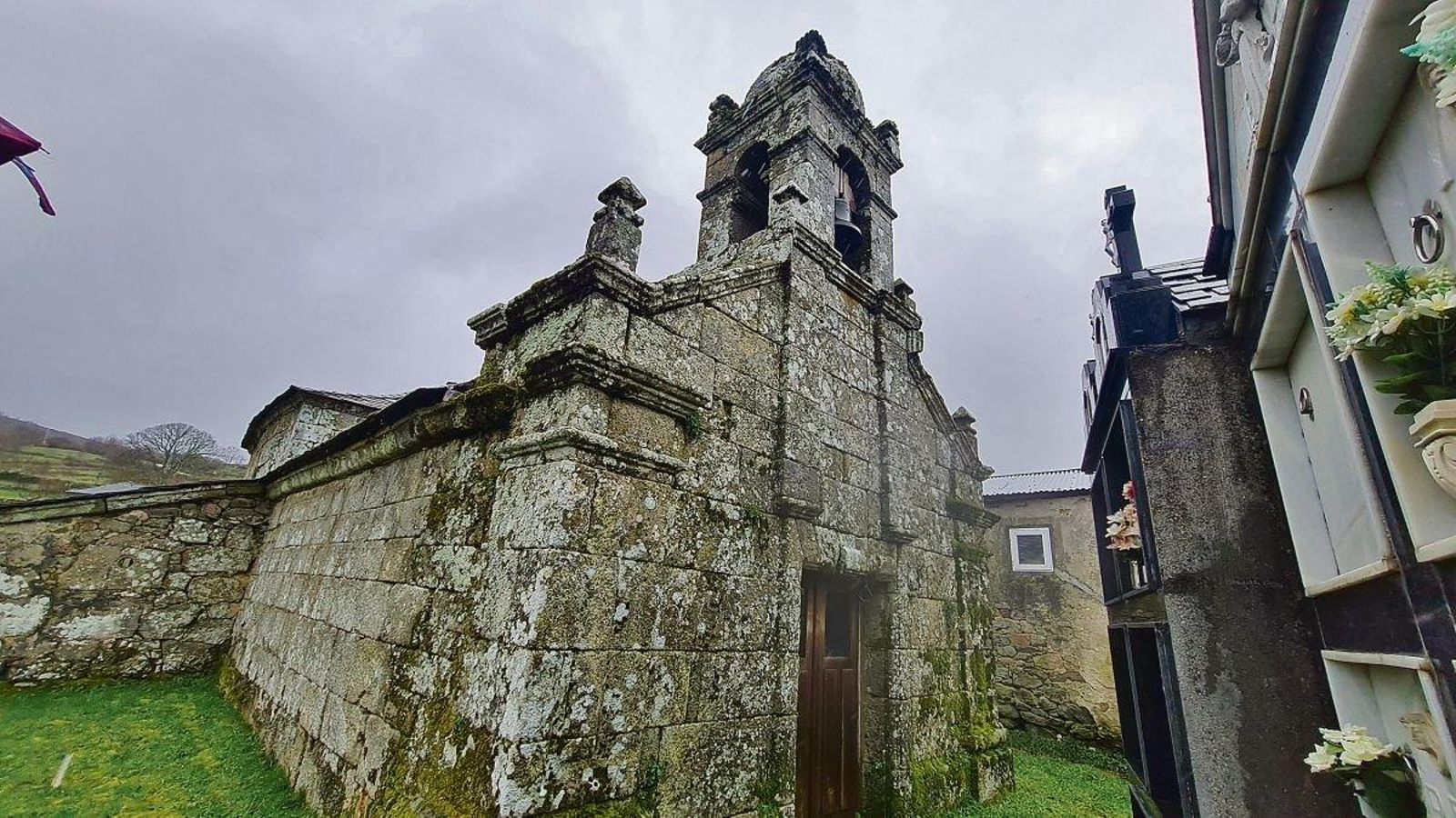 Iglesia de Paradaseca.