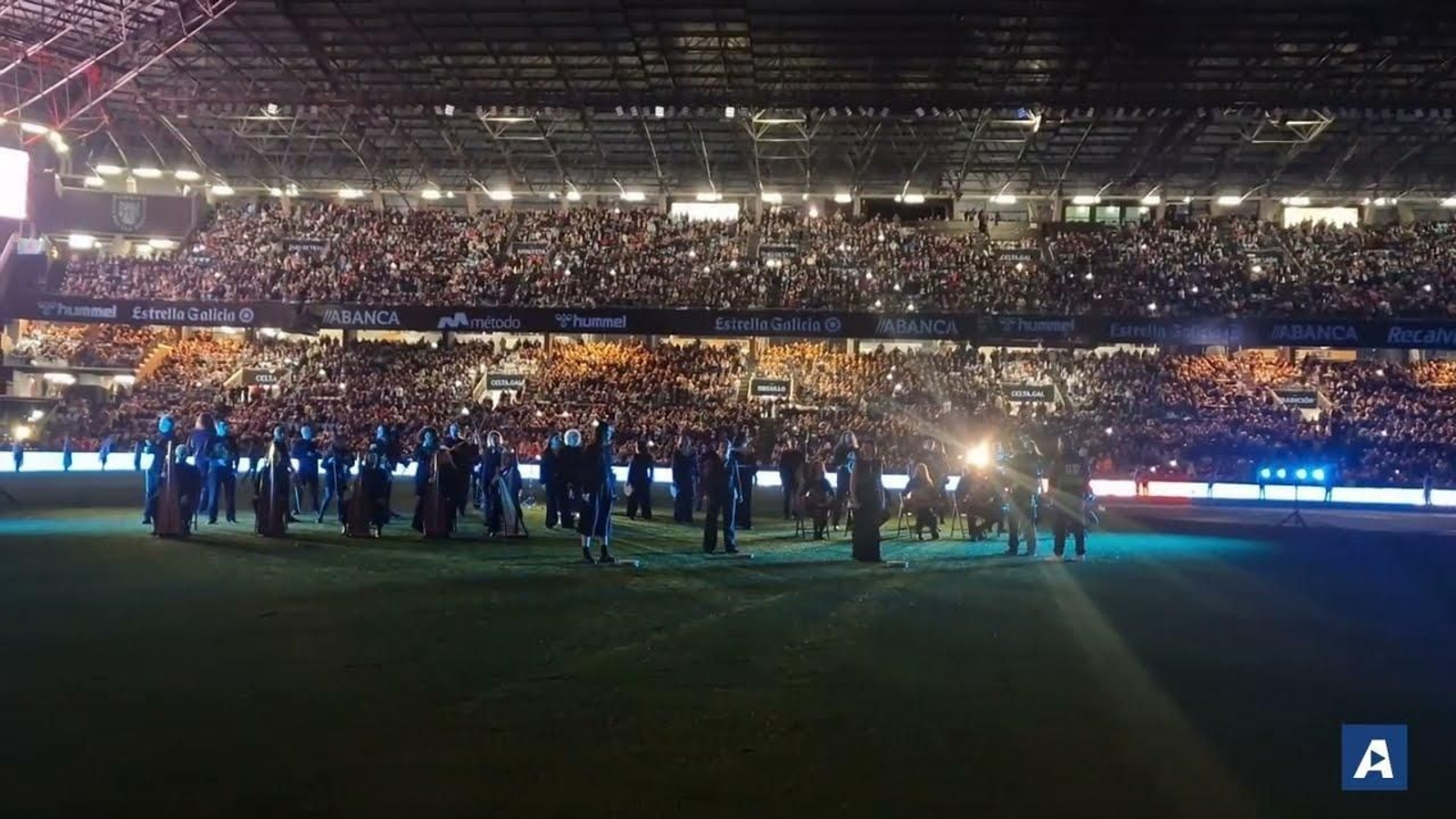 Así fue el homenaje de la orquesta Sondeseu a Madonna en Balaídos