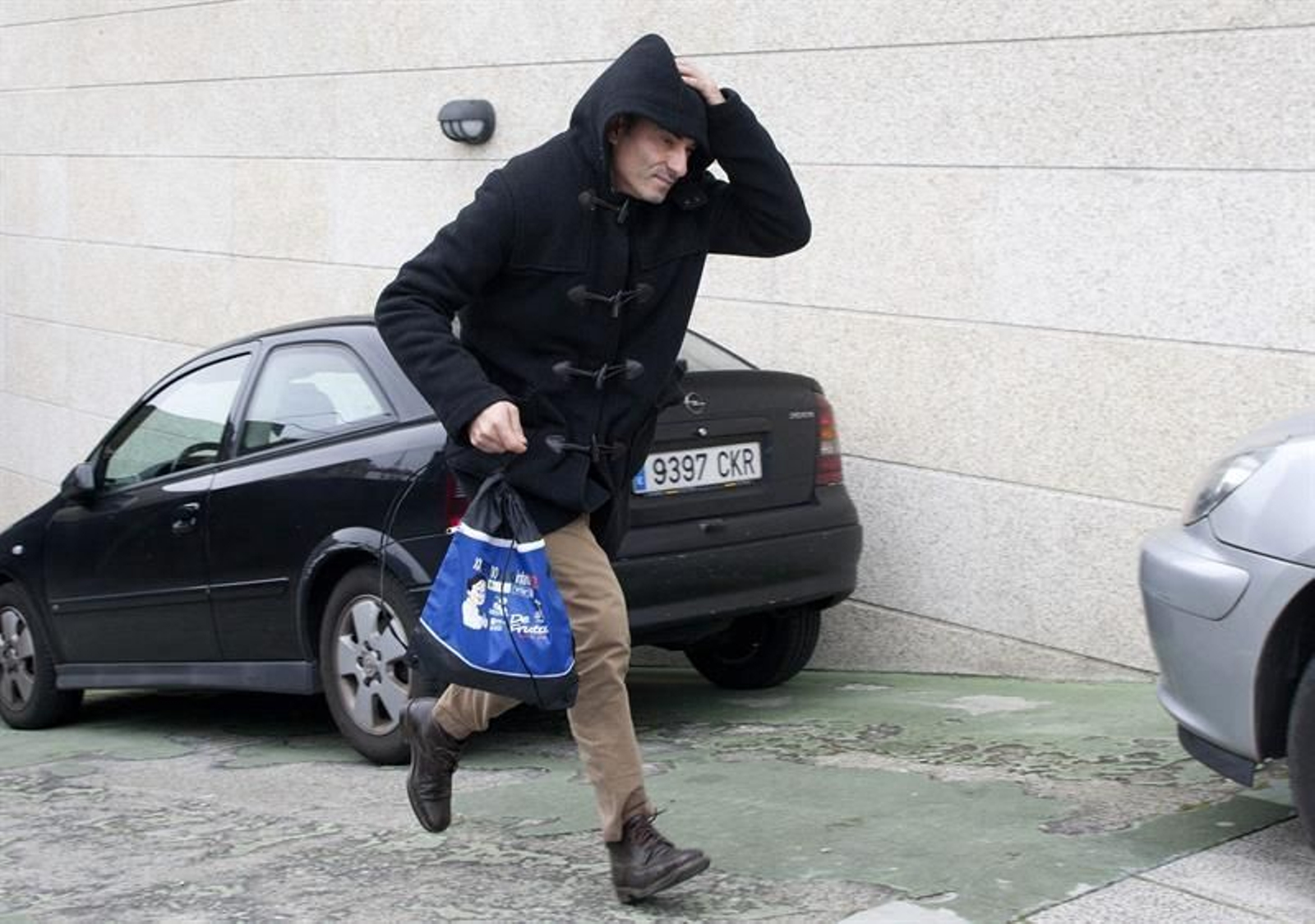 El técnico de Cespa Juan Ramón Alonso, sale hoy de los juzgados de Vigo