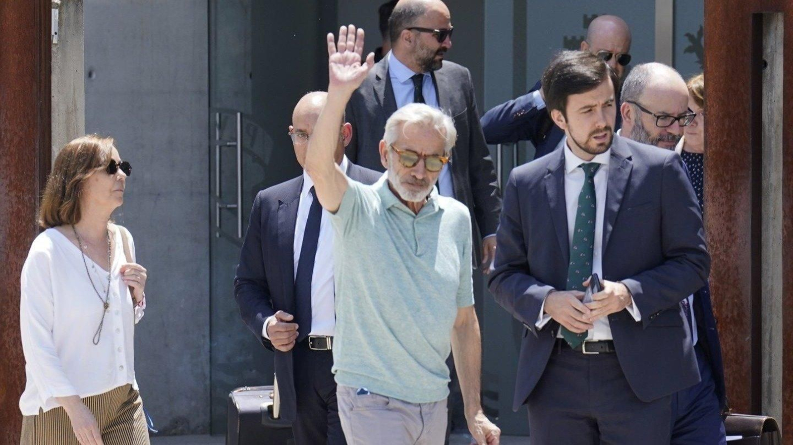 Imanol Arias, a la salida de los juzgados. // E.P.