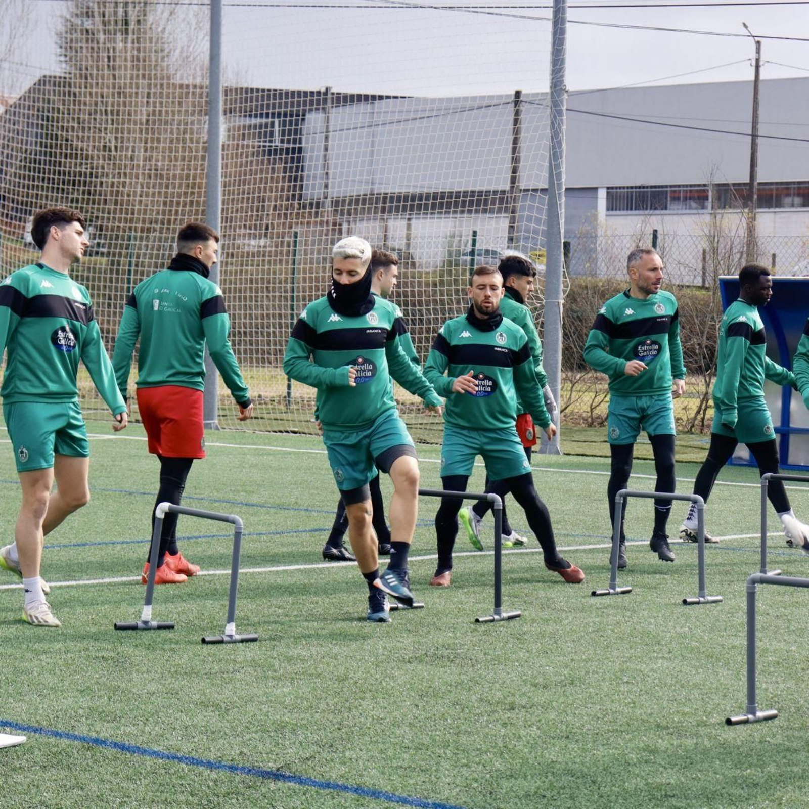 Los jugadores verdes durante un entrenamiento de esta semana.