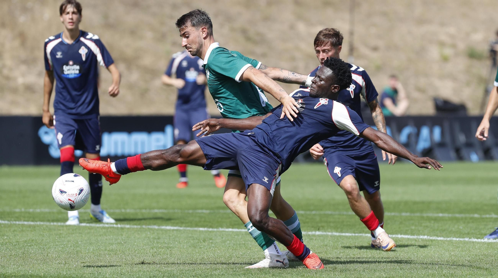 Galería | Celta Fortuna y Coruxo se miden en la pretemporada