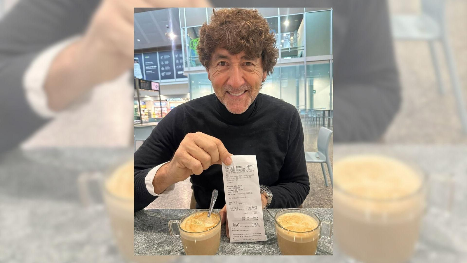 La imagen de Patxi Salinas en el aeropuerto de Peinador.