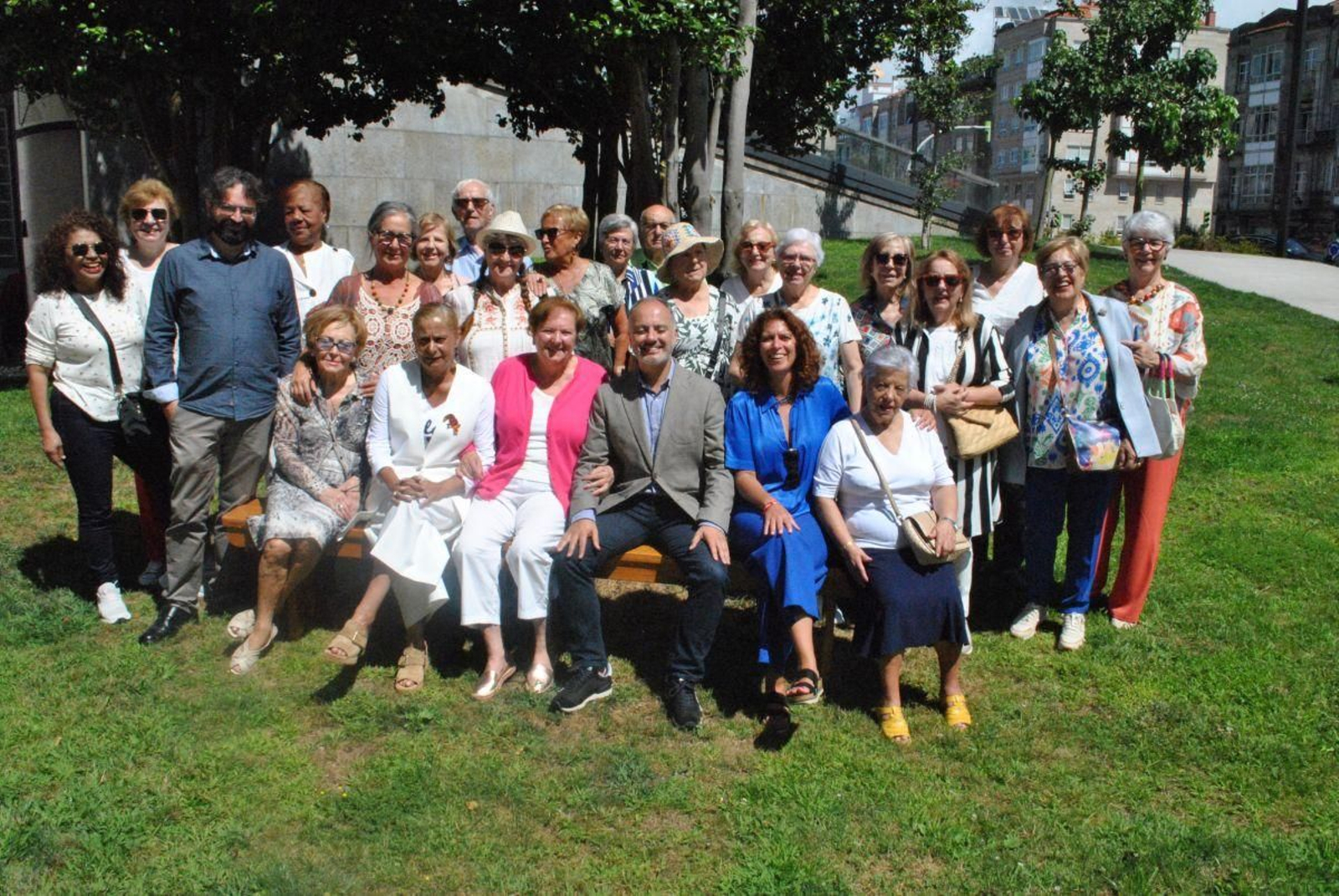 Los candidatos del PSOE se reunieron ayer con la asociación Viúdas Demócratas.