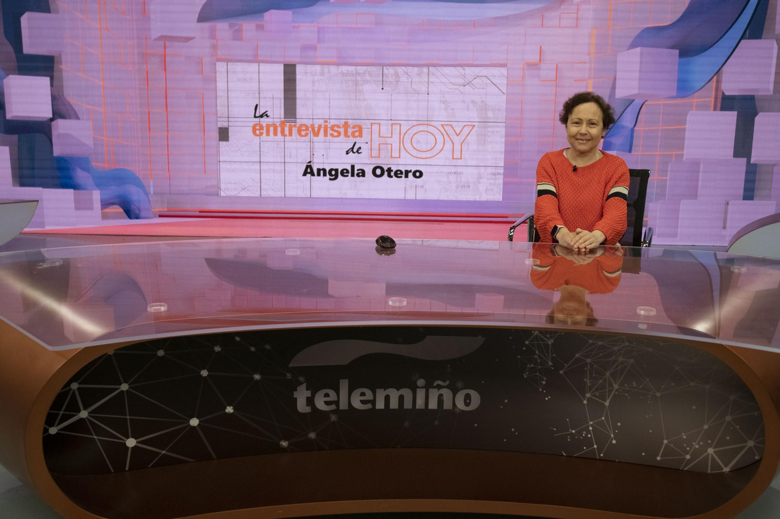 Galería | Usuarios de la Residencia de Santa Cruz conocen por dentro el trabajo de La Región y Telemiño