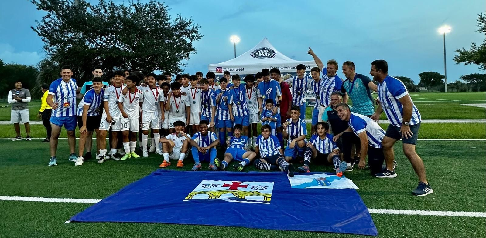 El cadete del UDJ de Almeiras de A Coruña, ganadores del torneo en Miami