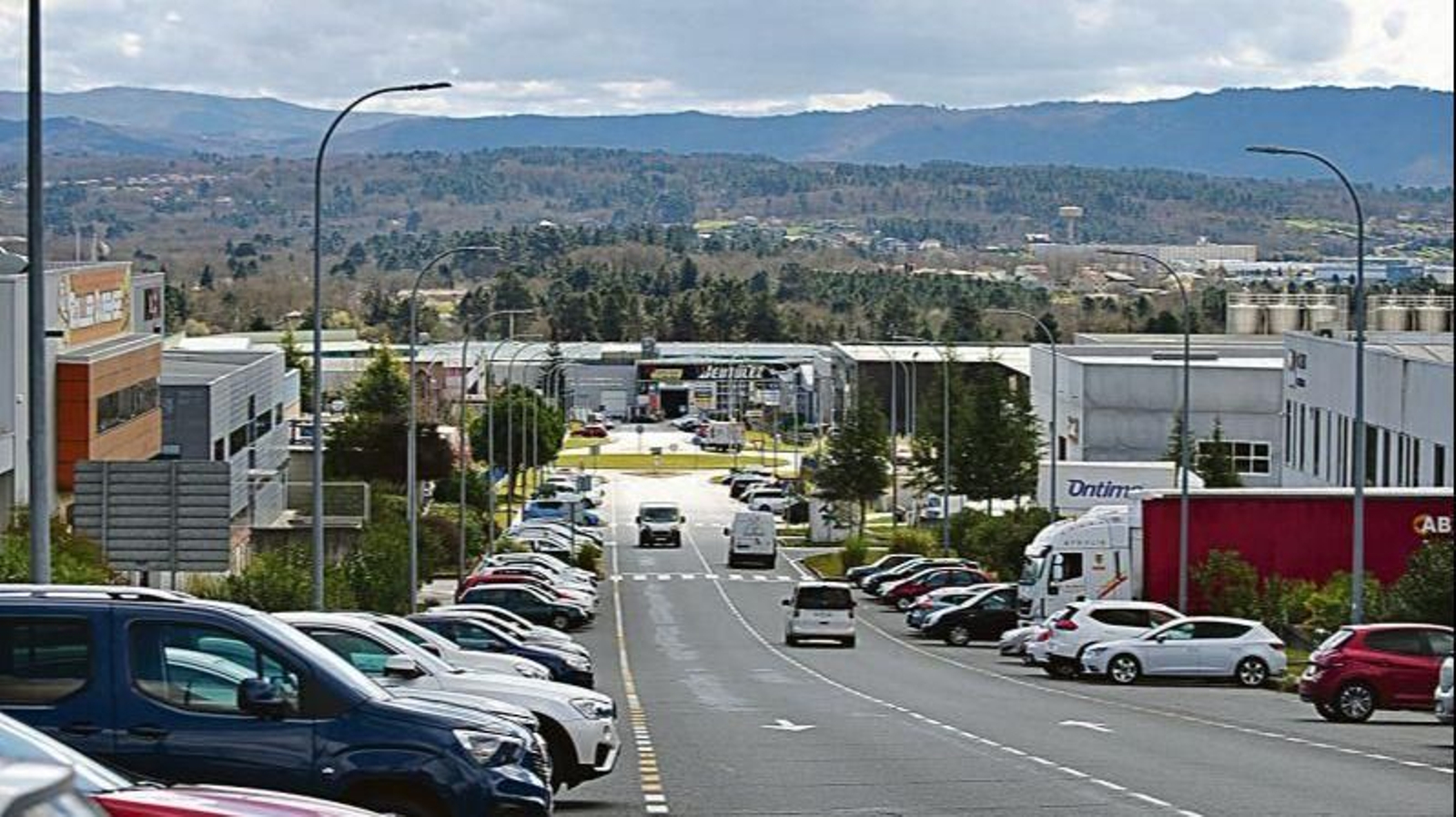 La calle principal del Polígono de Barreiros, cuya ampliación se publicó la semana pasada.
